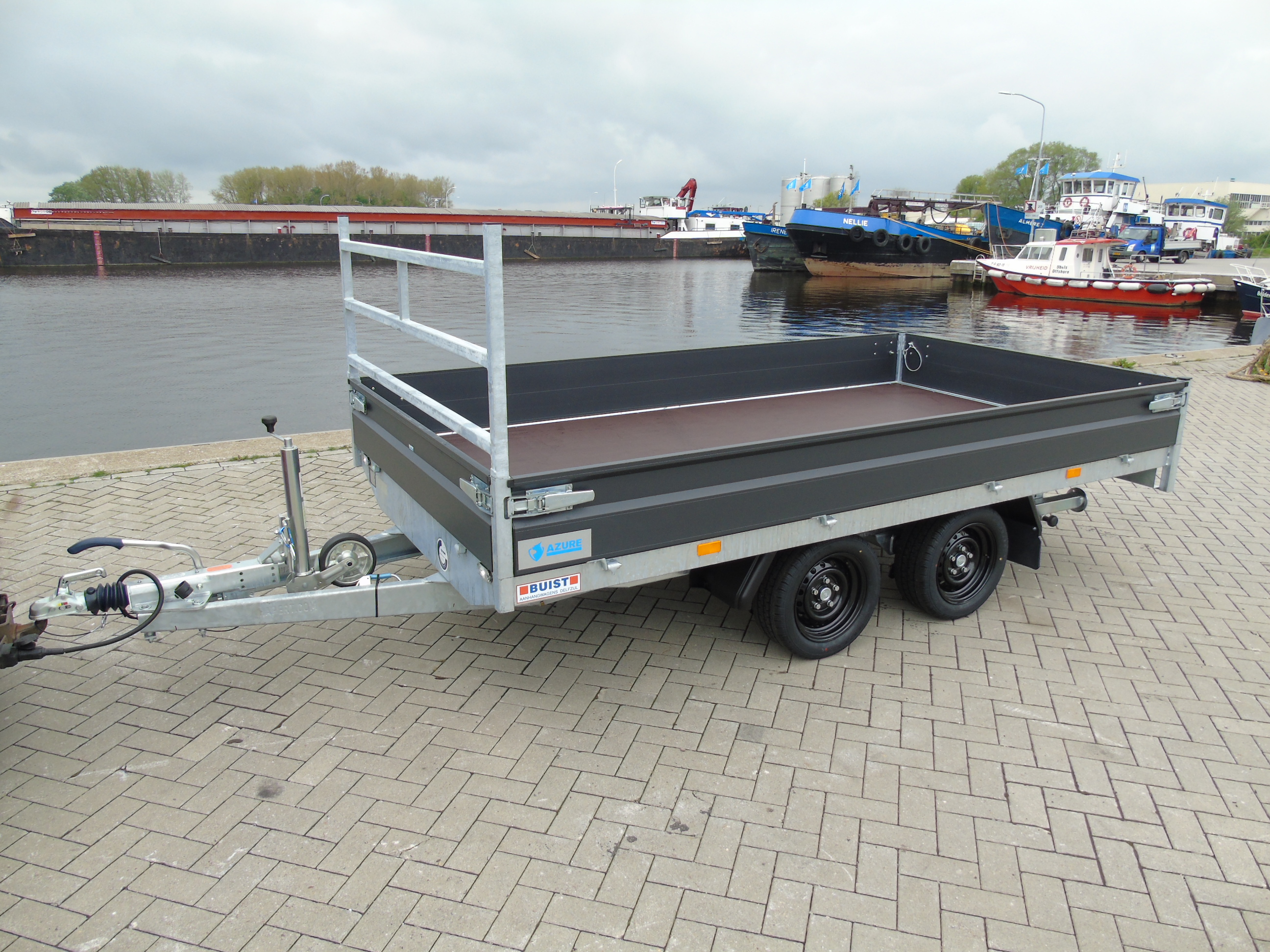 Voorraad aanhangwagen Hapert Azure H-2 Limited 335x180 Oprijpakket LED