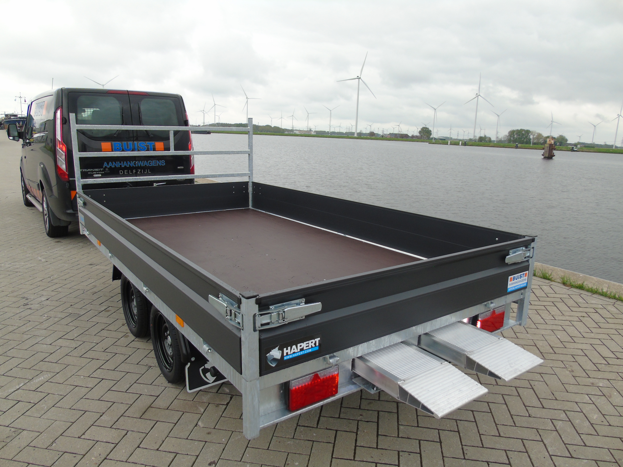 Voorraad aanhangwagen Hapert Azure H-2 Limited 335x180 Oprijpakket LED