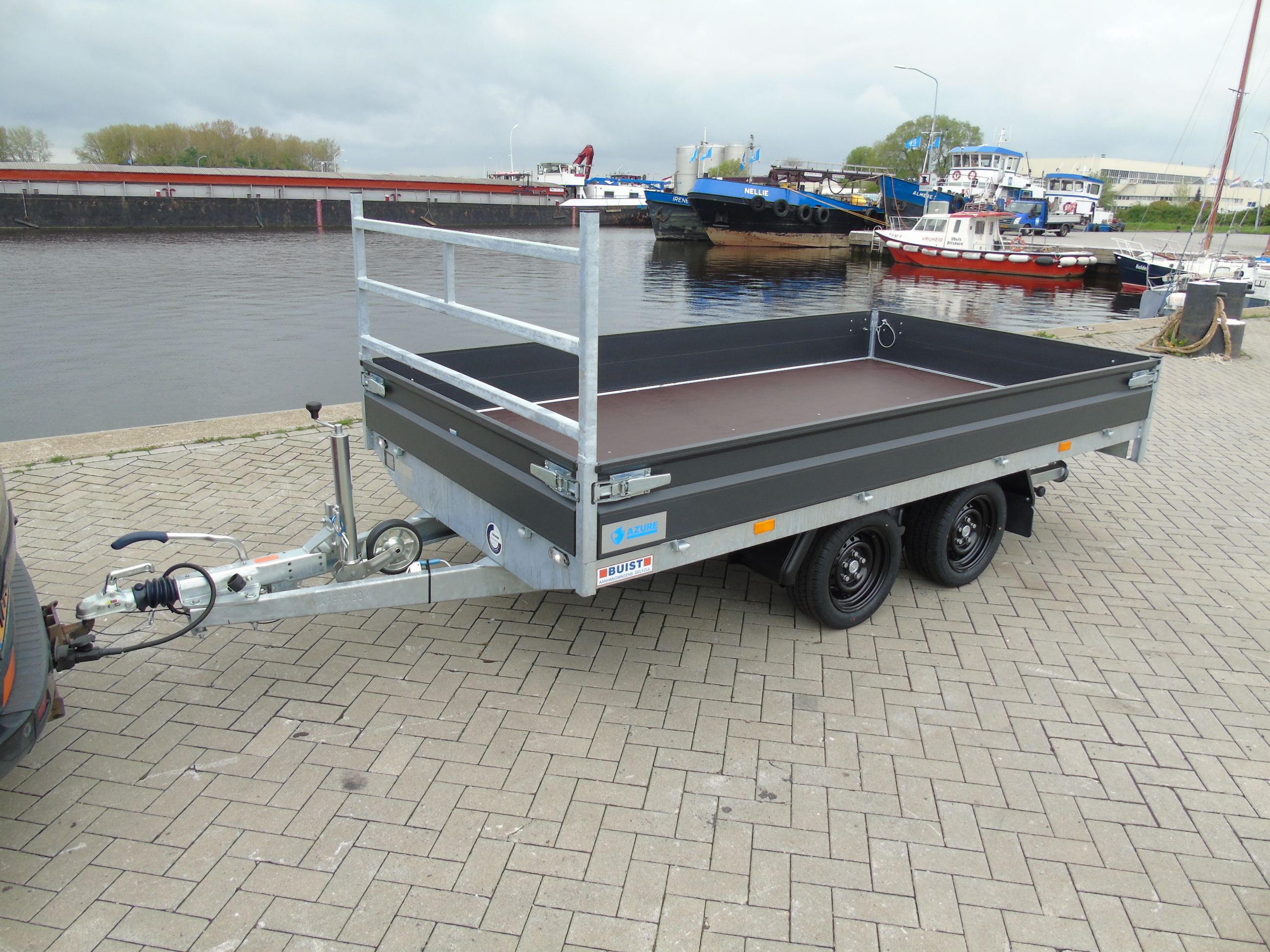 Voorraad aanhangwagen Hapert Azure H-2 Limited 335x180 Oprijpakket LED