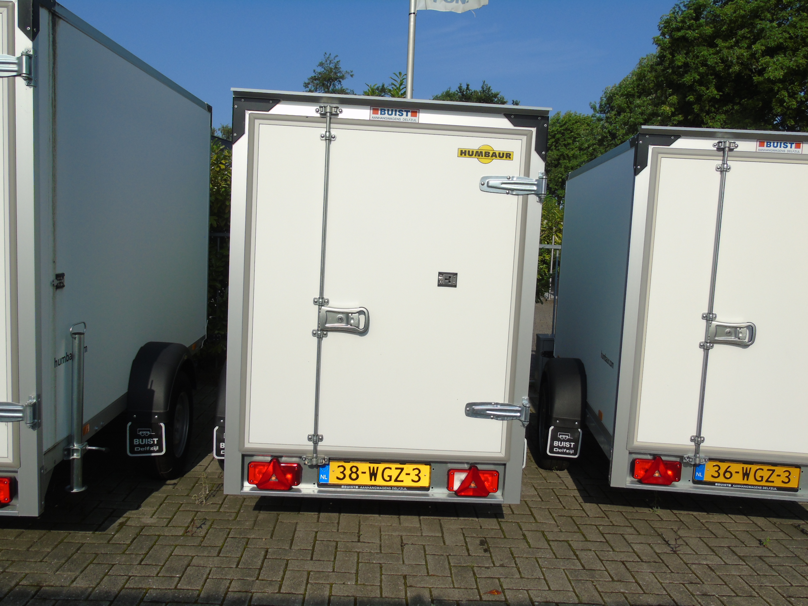 Voorraad aanhangwagen Humbaur HK 132513-15P 38-WGZ-3 enkelasser gesloten