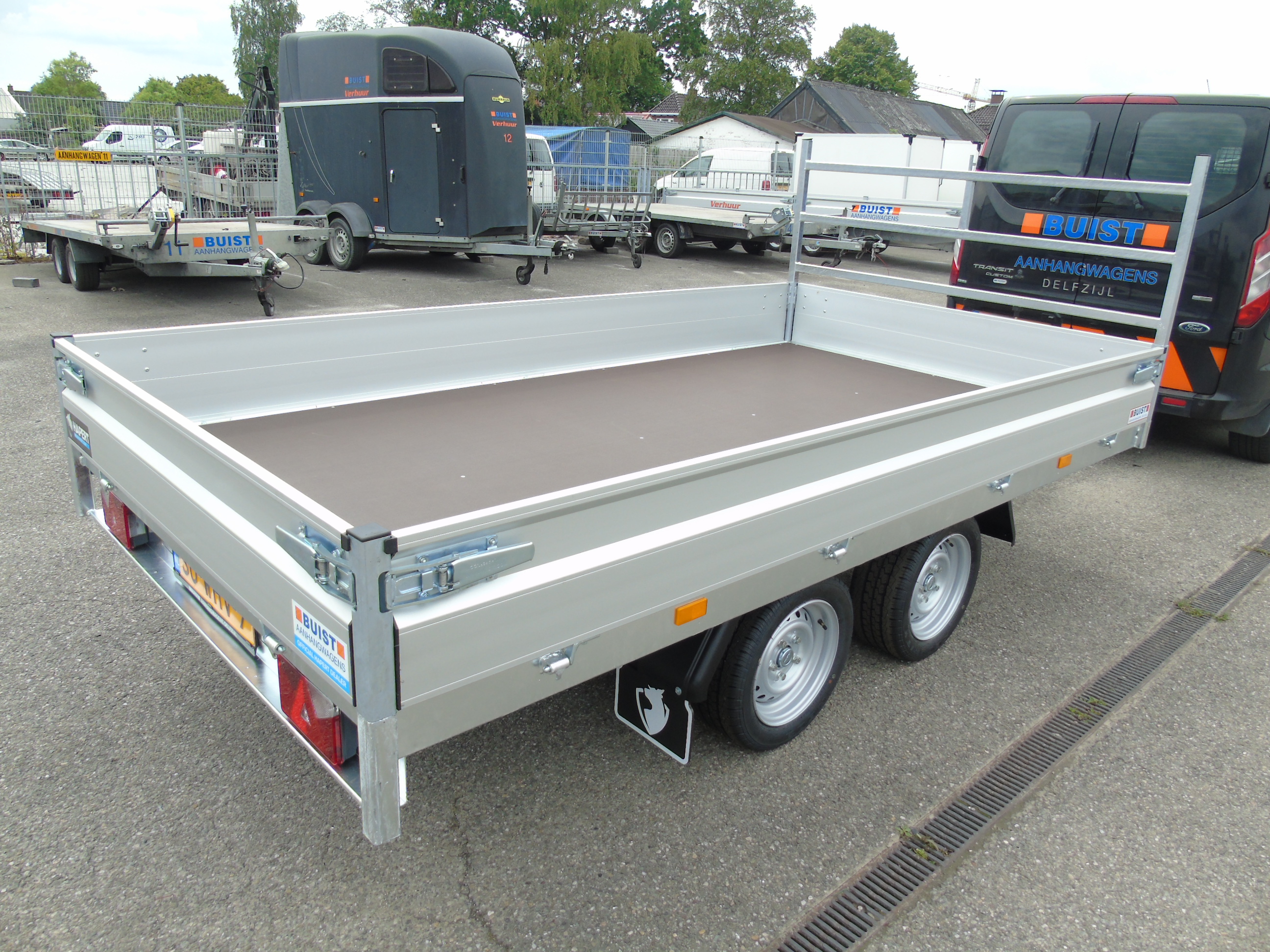 Voorraad aanhangwagen Hapert Azure H-2 335 x 180 cm 2000 kg verlaagd