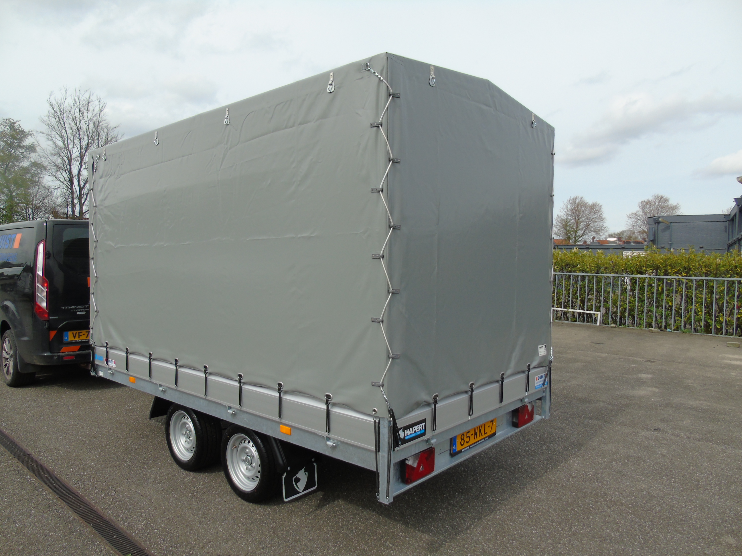 Voorraad aanhangwagen Hapert Azure H-2 335 x 180 cm 2700 kg met huifopbouw 180 cm