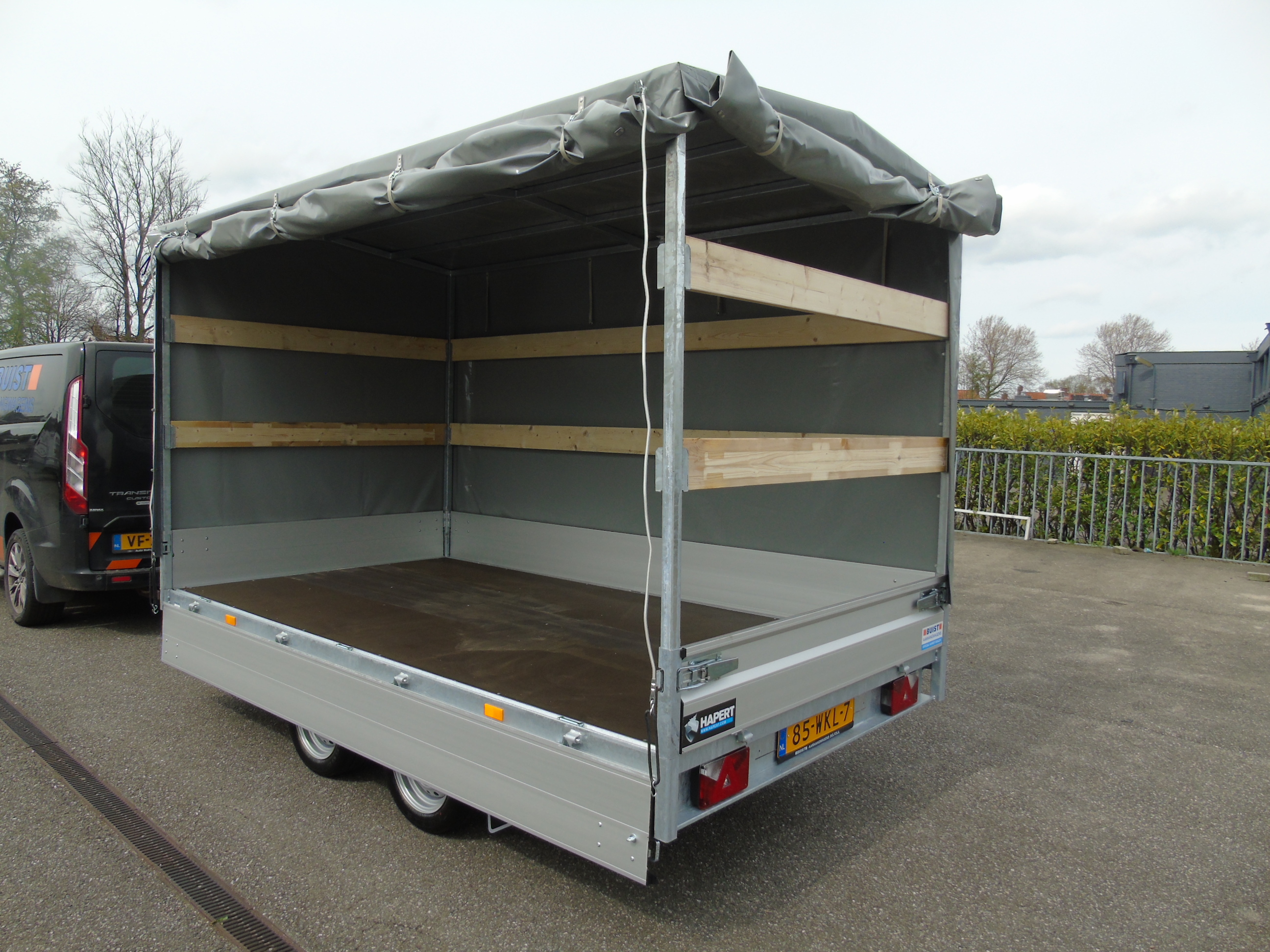 Voorraad aanhangwagen Hapert Azure H-2 335 x 180 cm 2700 kg met huifopbouw 180 cm