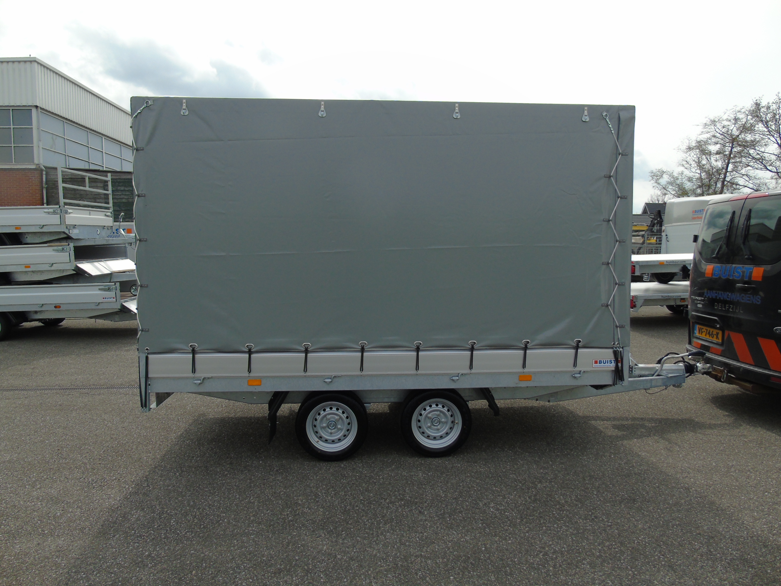 Voorraad aanhangwagen Hapert Azure H-2 335 x 180 cm 2700 kg met huifopbouw 180 cm