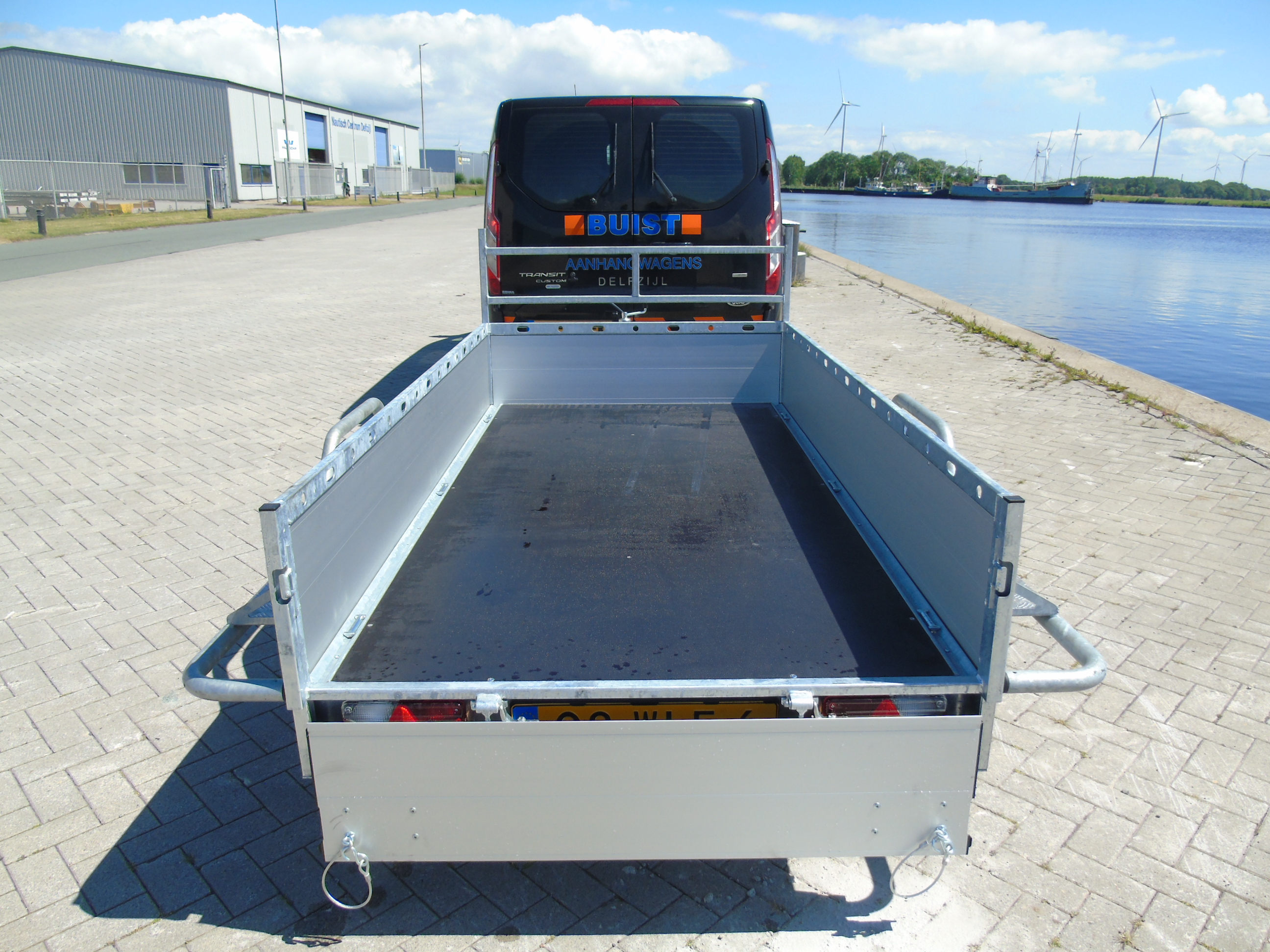 Voorraad aanhangwagen Hapert Azure L-1 Aluminium met afschermbeugels