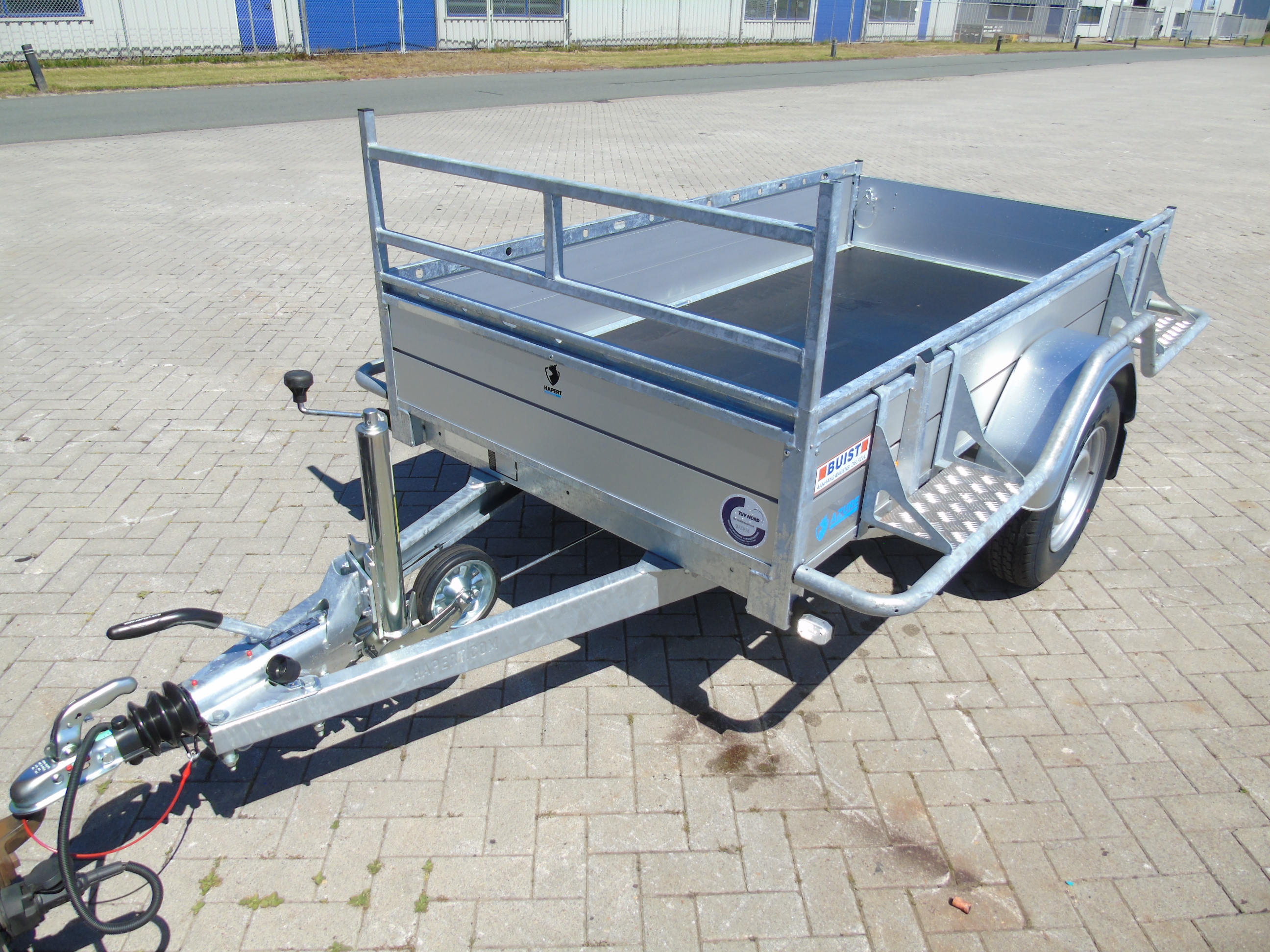 Voorraad aanhangwagen Hapert Azure L-1 Aluminium met afschermbeugels