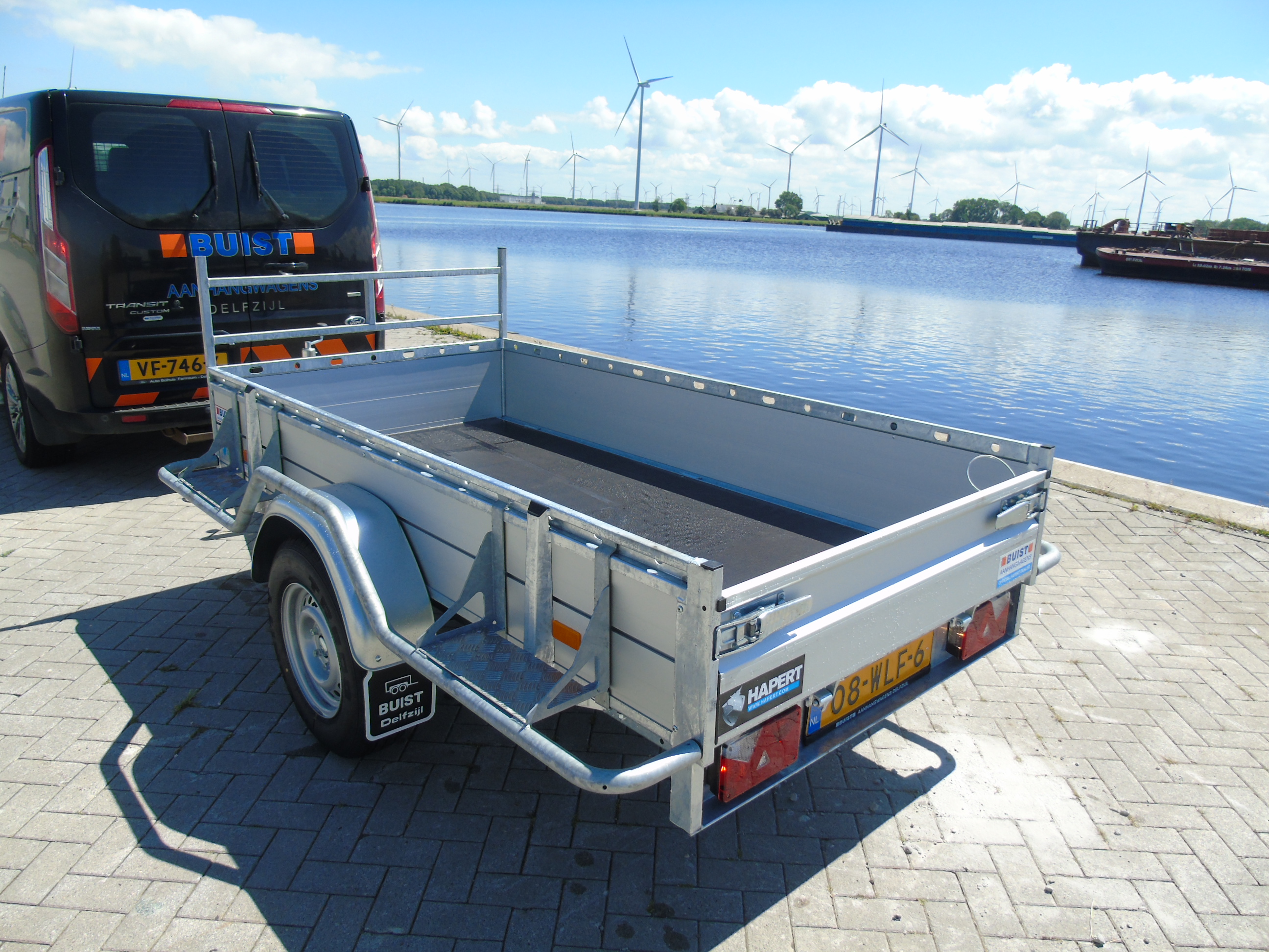 Voorraad aanhangwagen Hapert Azure L-1 Aluminium met afschermbeugels