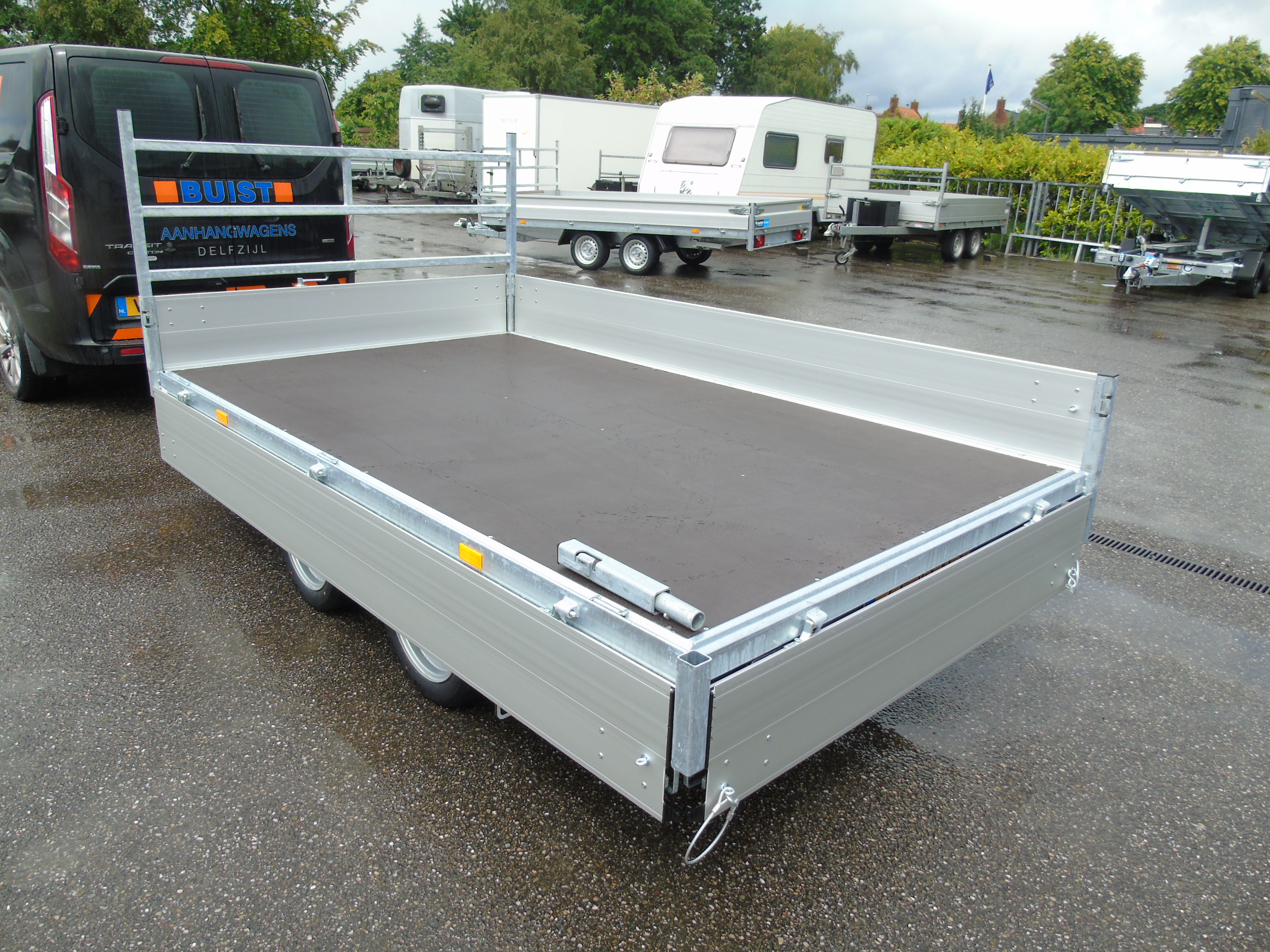 Voorraad aanhangwagen Hapert Azure H-2 305 x 180 cm 2000 kg verlaagd