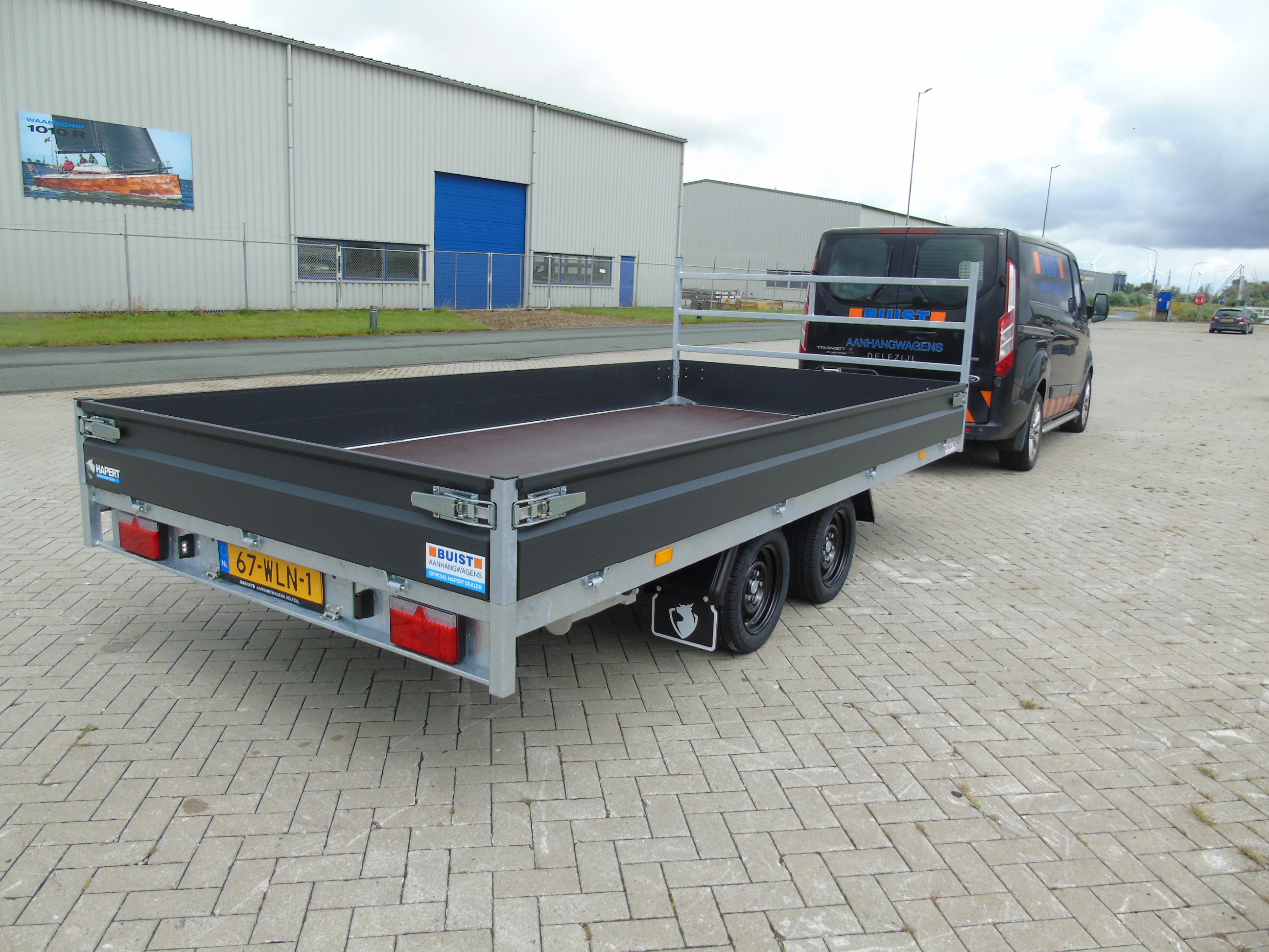 Voorraad aanhangwagen Hapert Azure H-2 Limited 405 x 200 cm 3000 kg oprijpakket LED