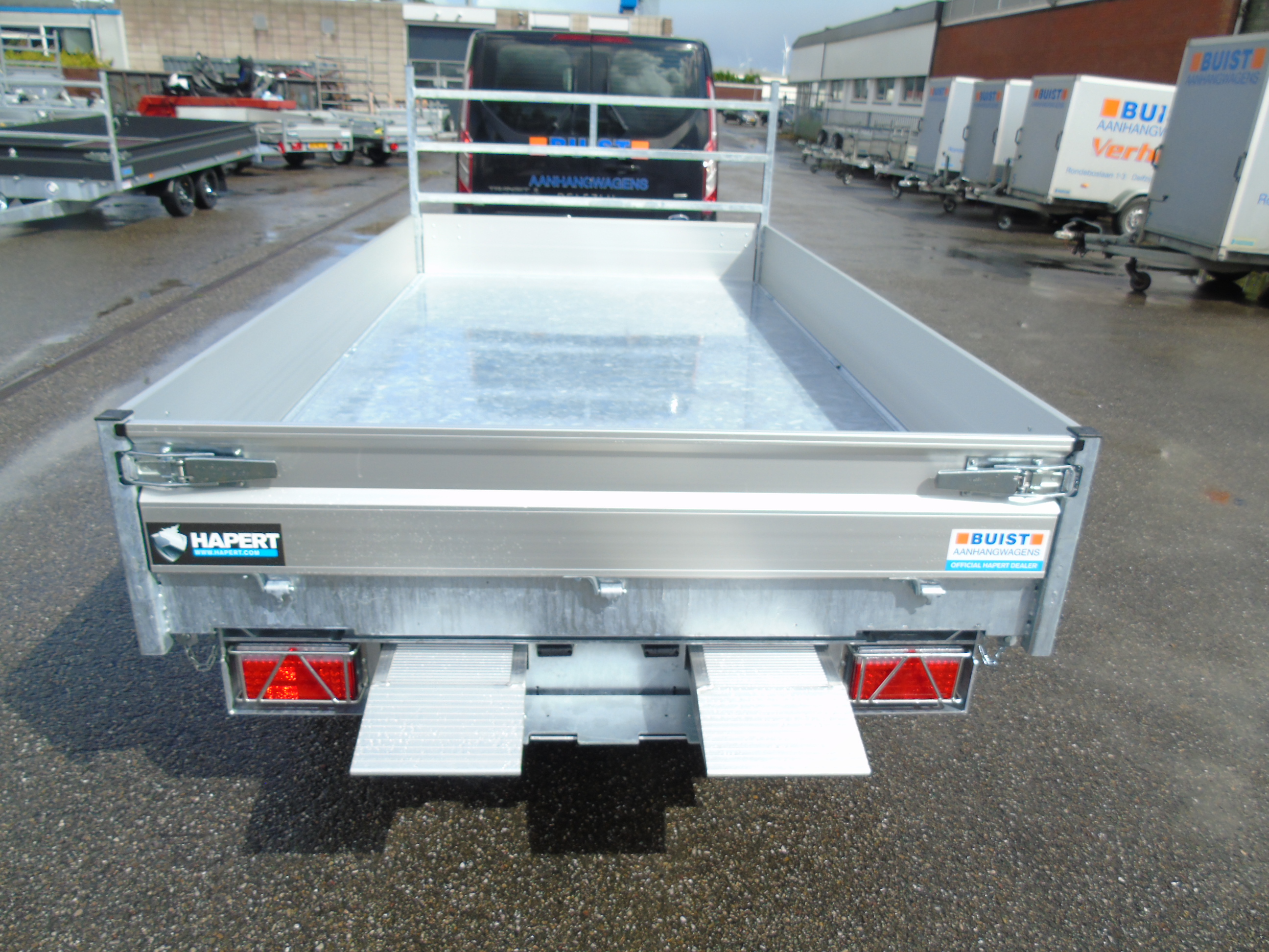 Voorraad aanhangwagen Hapert Cobalt HM-2 Ferro 335 x 180 cm 3500 kg parabool Oprijpakket LED