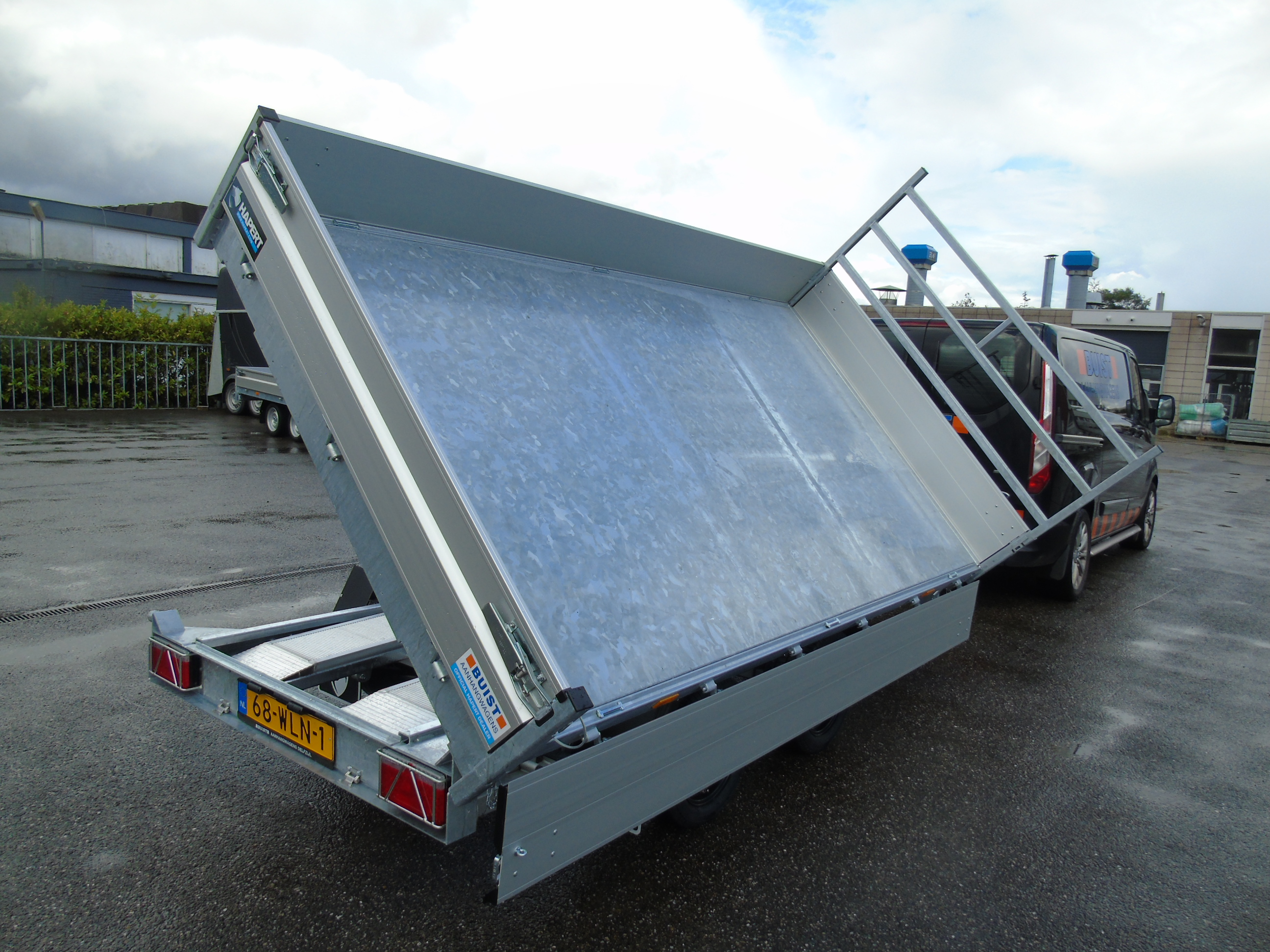 Voorraad aanhangwagen Hapert Cobalt HM-2 Ferro 335 x 180 cm 3500 kg parabool Oprijpakket LED