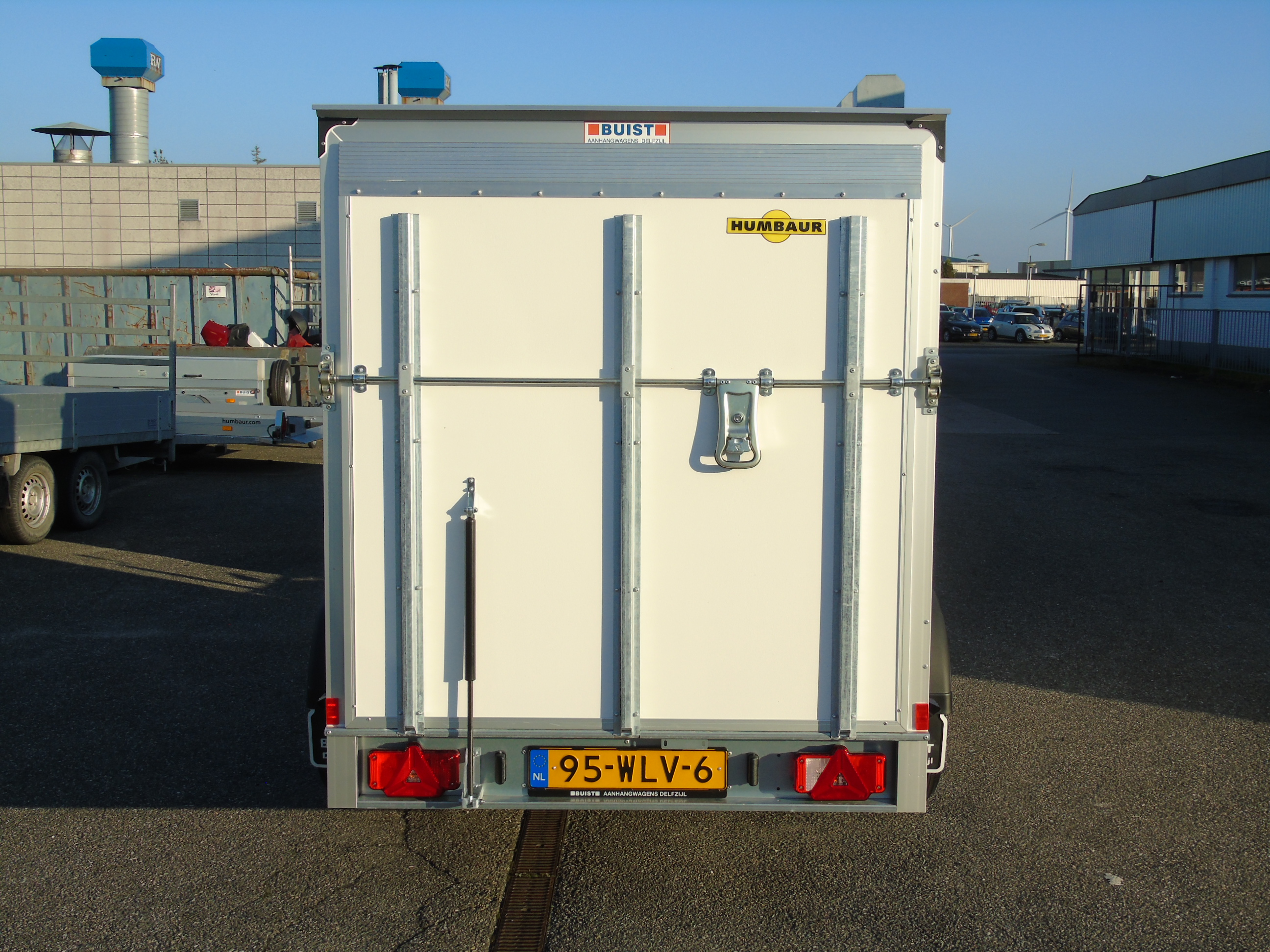 Voorraad aanhangwagen Humbaur HK 132515-15P 251 x 151 x 152 cm 1300 kg met laadklep