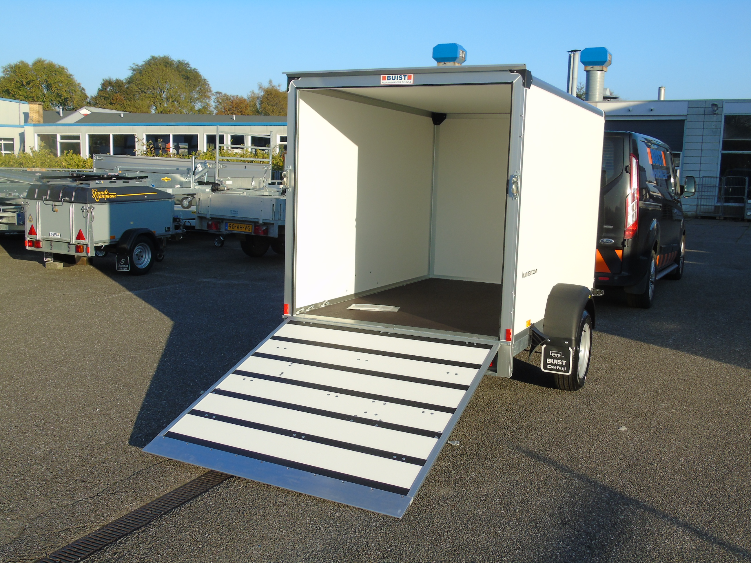 Voorraad aanhangwagen Humbaur HK 132515-15P 251 x 151 x 152 cm 1300 kg met laadklep