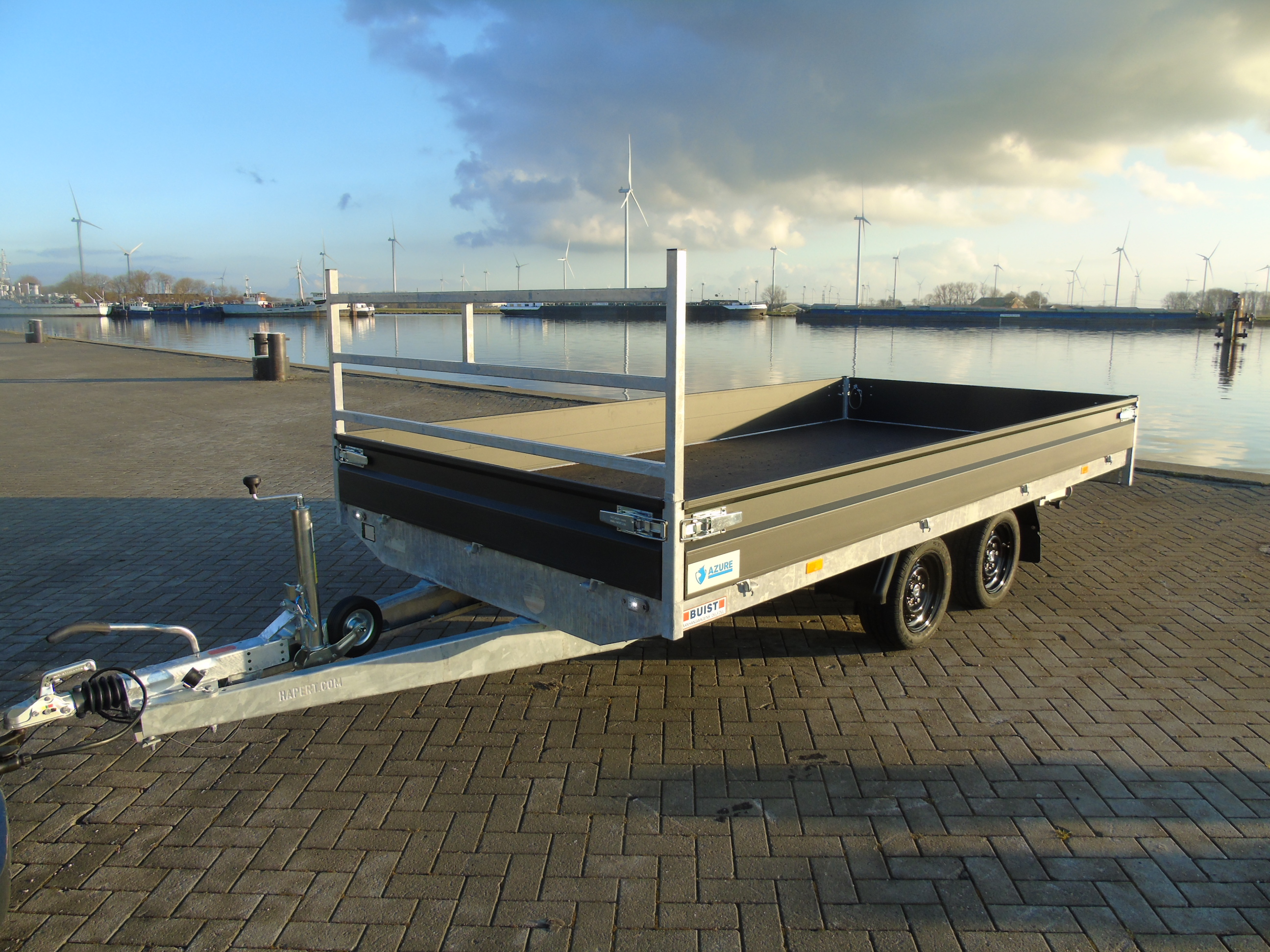 Voorraad aanhangwagen Hapert Azure H-2 Limited 405 x 200 cm 3000 kg oprijpakket LED