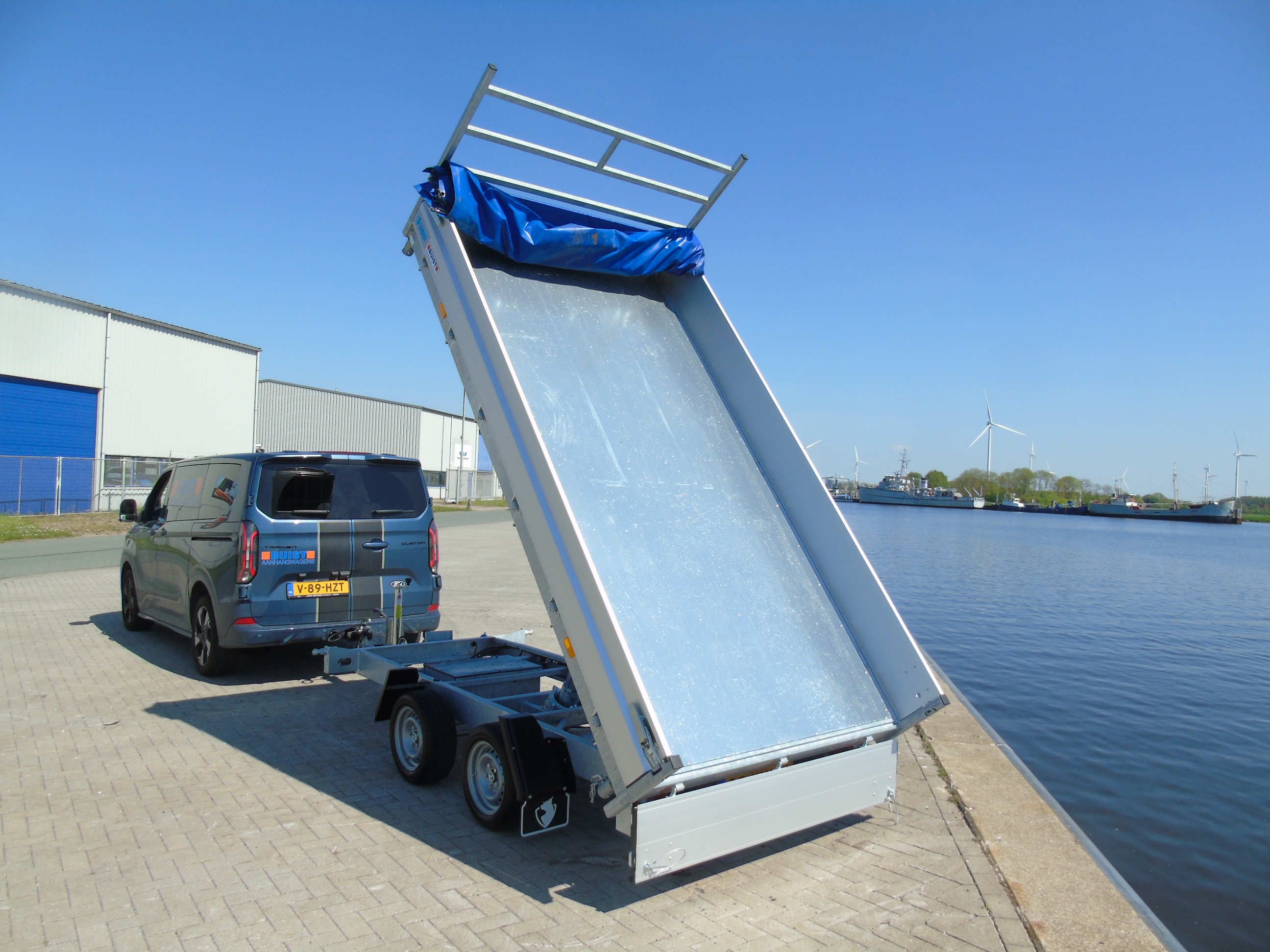 Occasion Hapert Cobalt HM-2 335 x 180 cm 2700 kg 3-zijdige kipper electrisch 10/2024