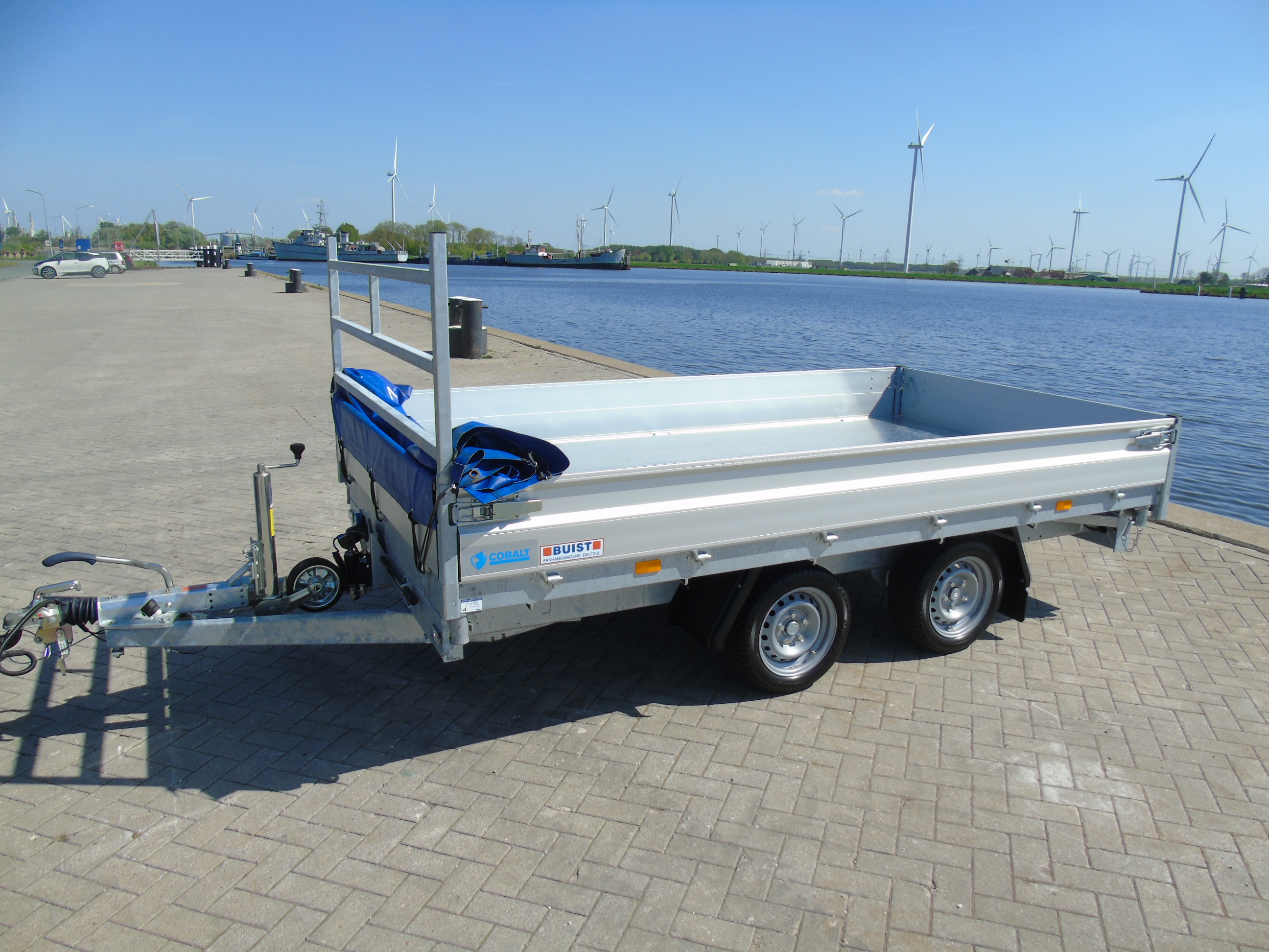 Occasion Hapert Cobalt HM-2 335 x 180 cm 2700 kg 3-zijdige kipper electrisch 10/2024