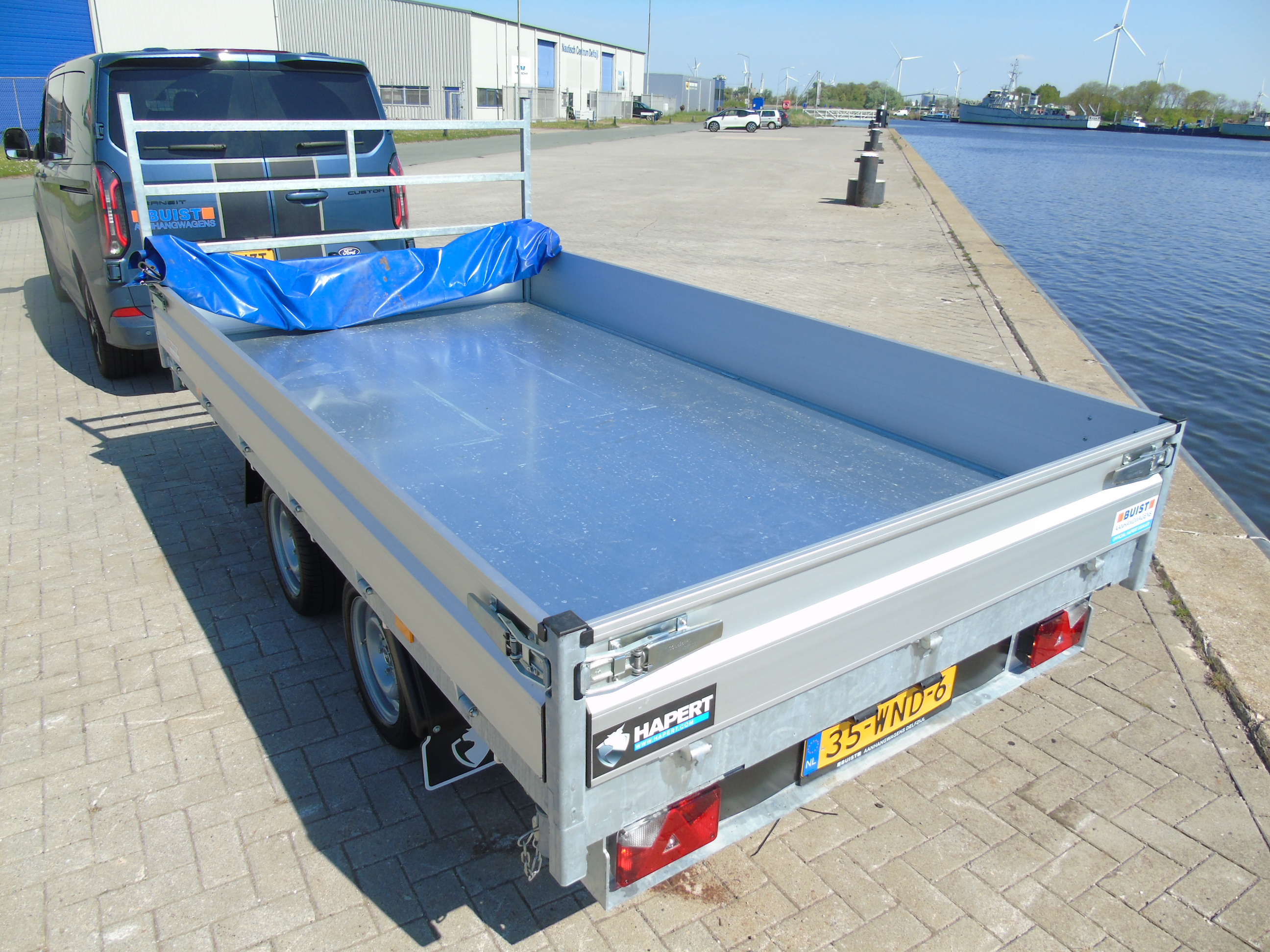 Occasion Hapert Cobalt HM-2 335 x 180 cm 2700 kg 3-zijdige kipper electrisch 10/2024