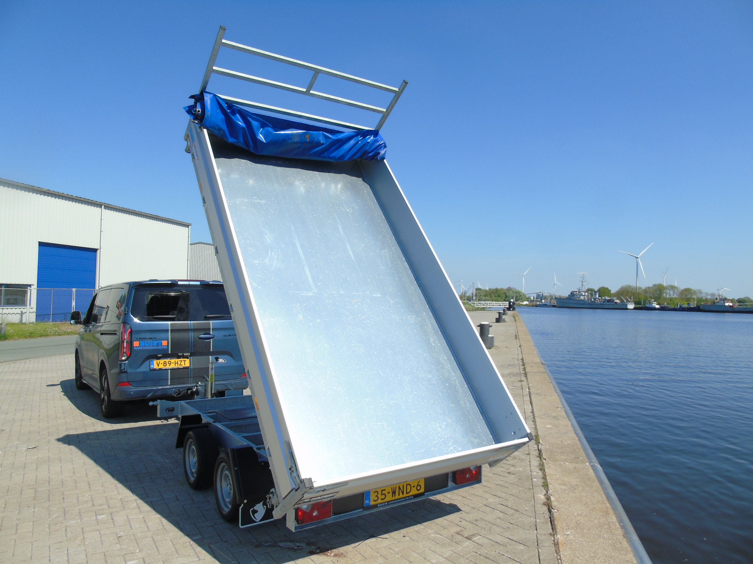 Occasion Hapert Cobalt HM-2 335 x 180 cm 2700 kg 3-zijdige kipper electrisch 10/2024