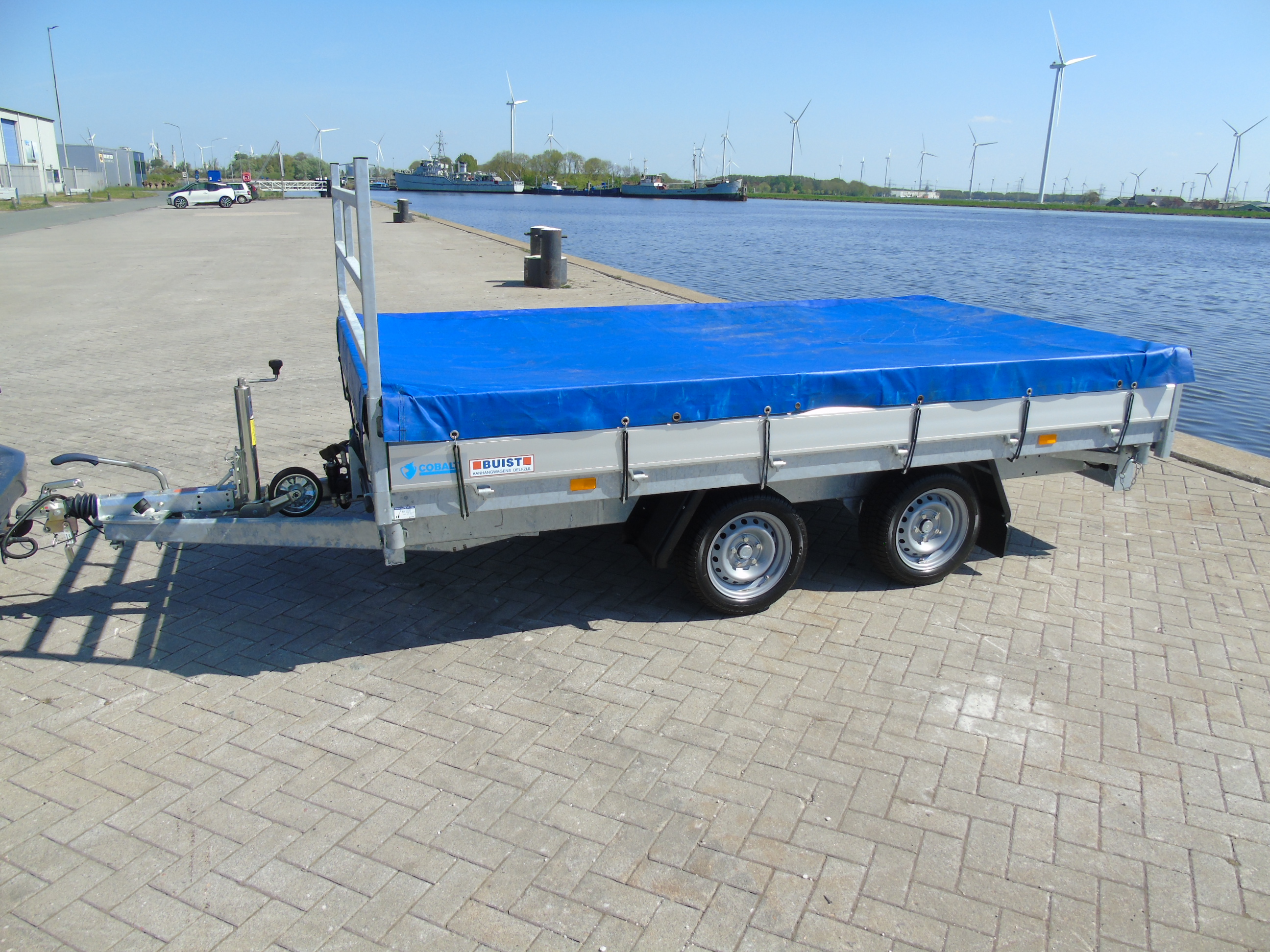 Occasion Hapert Cobalt HM-2 335 x 180 cm 2700 kg 3-zijdige kipper electrisch 10/2024