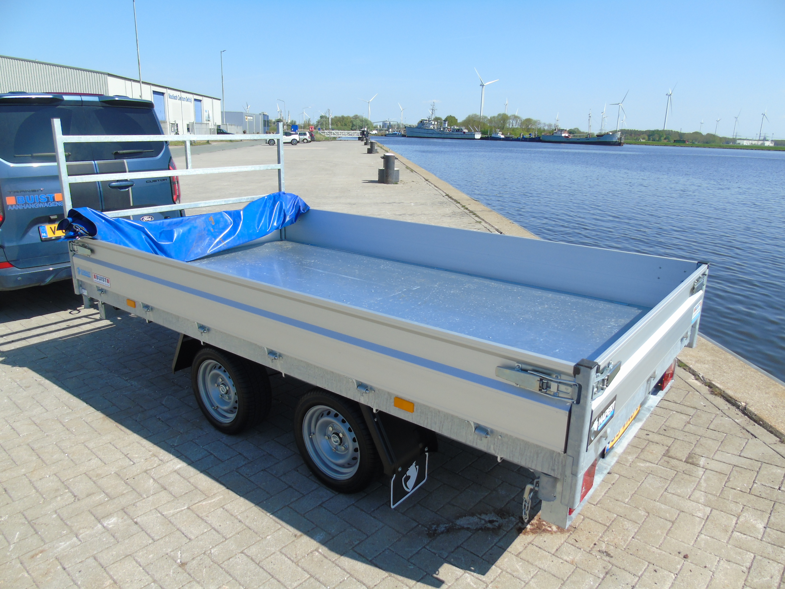 Occasion Hapert Cobalt HM-2 335 x 180 cm 2700 kg 3-zijdige kipper electrisch 10/2024