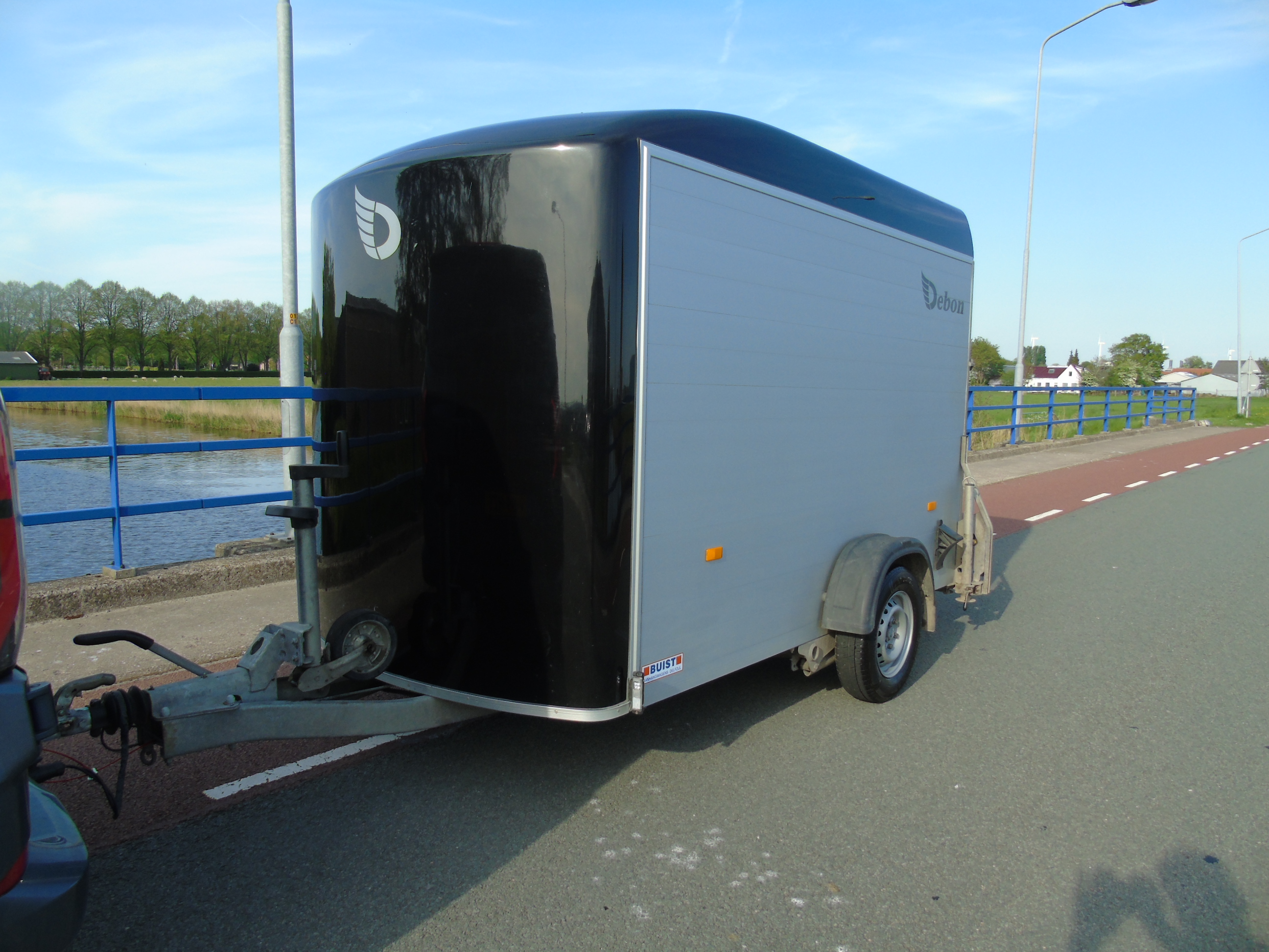 Occasion Debon C5 enkelasser gesloten alu-poly 12-2022