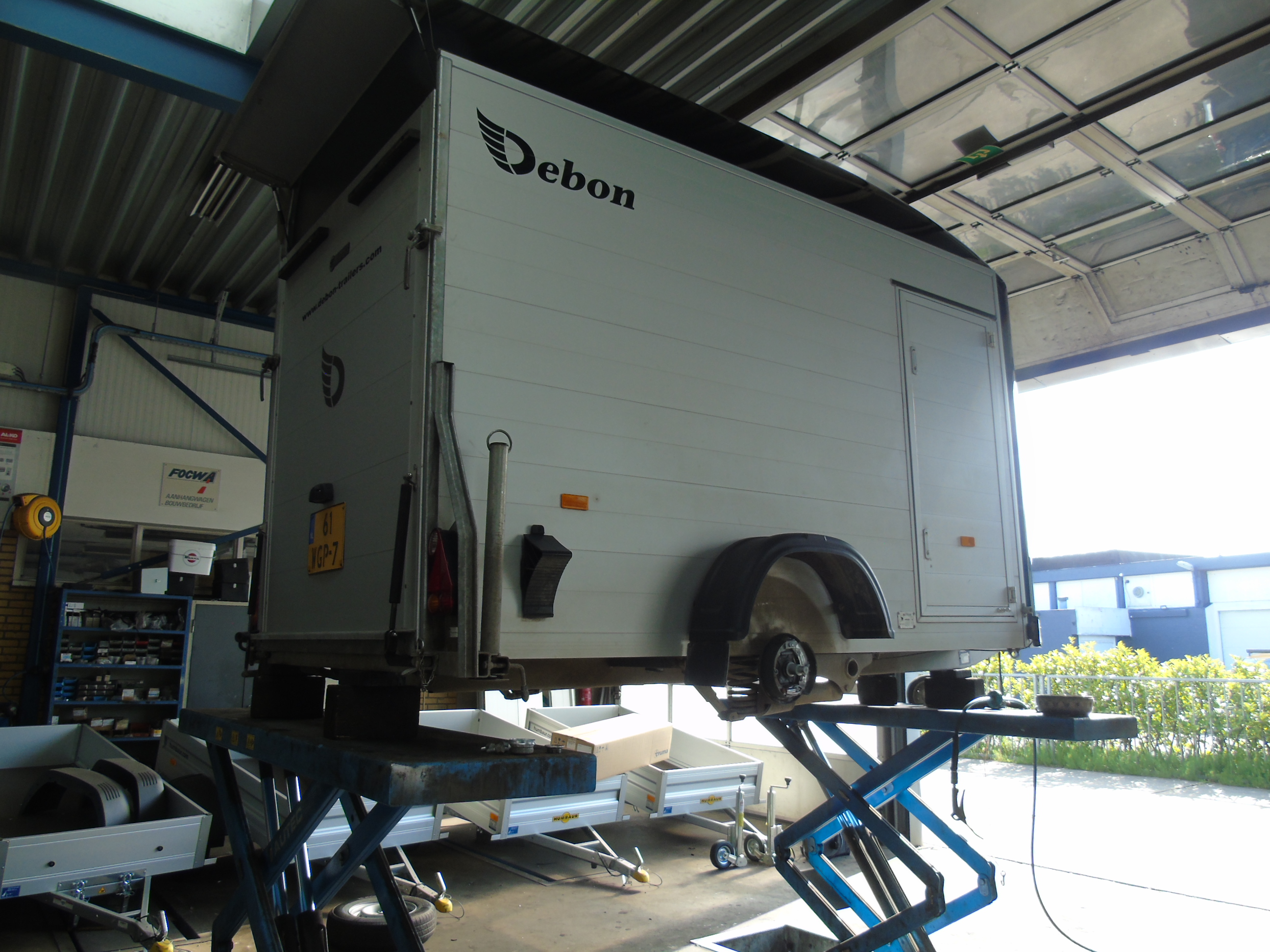 Occasion Debon C5 enkelasser gesloten alu-poly 12-2022
