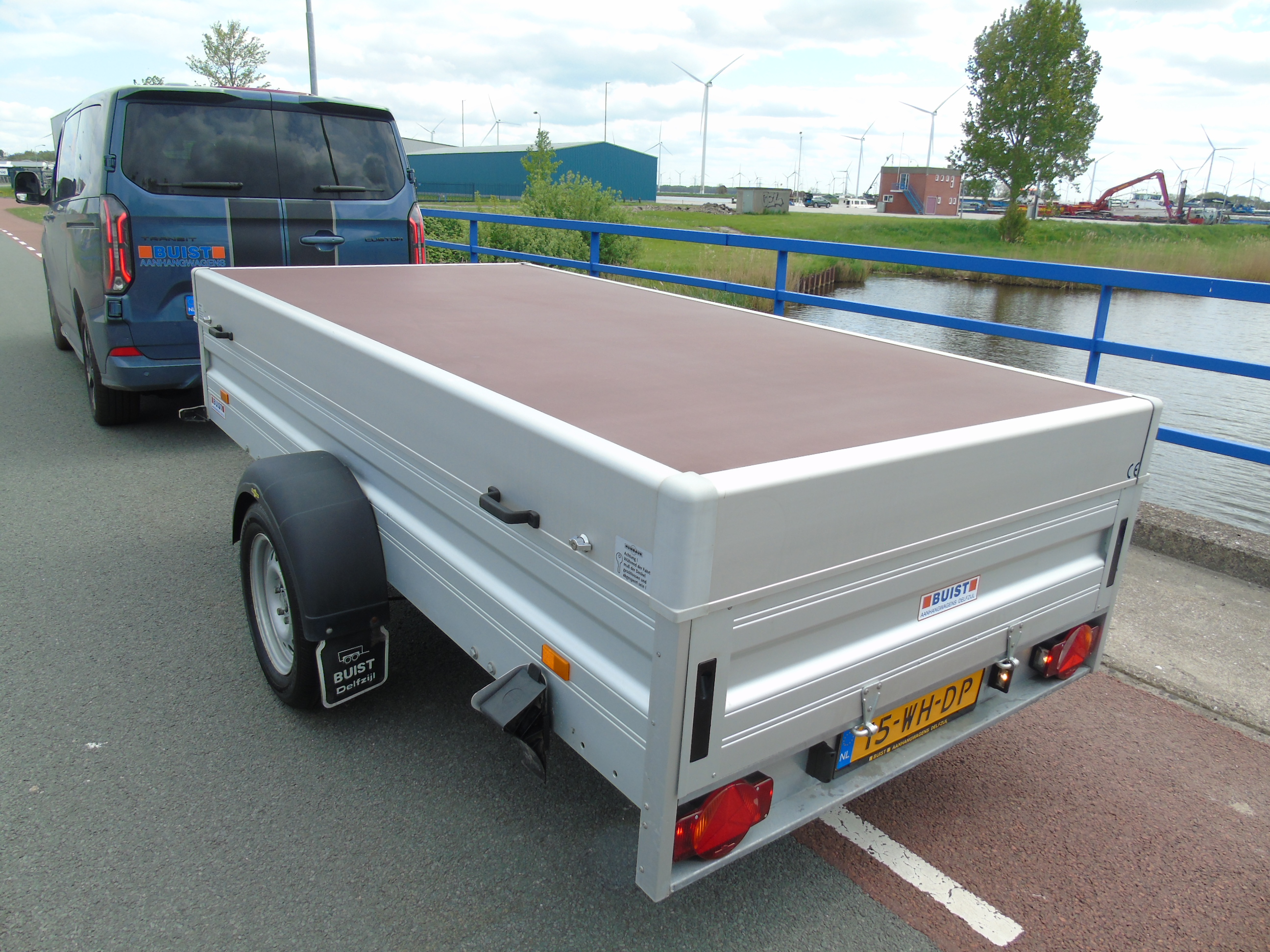 Occasion Humbaur HA 133015 met deksel