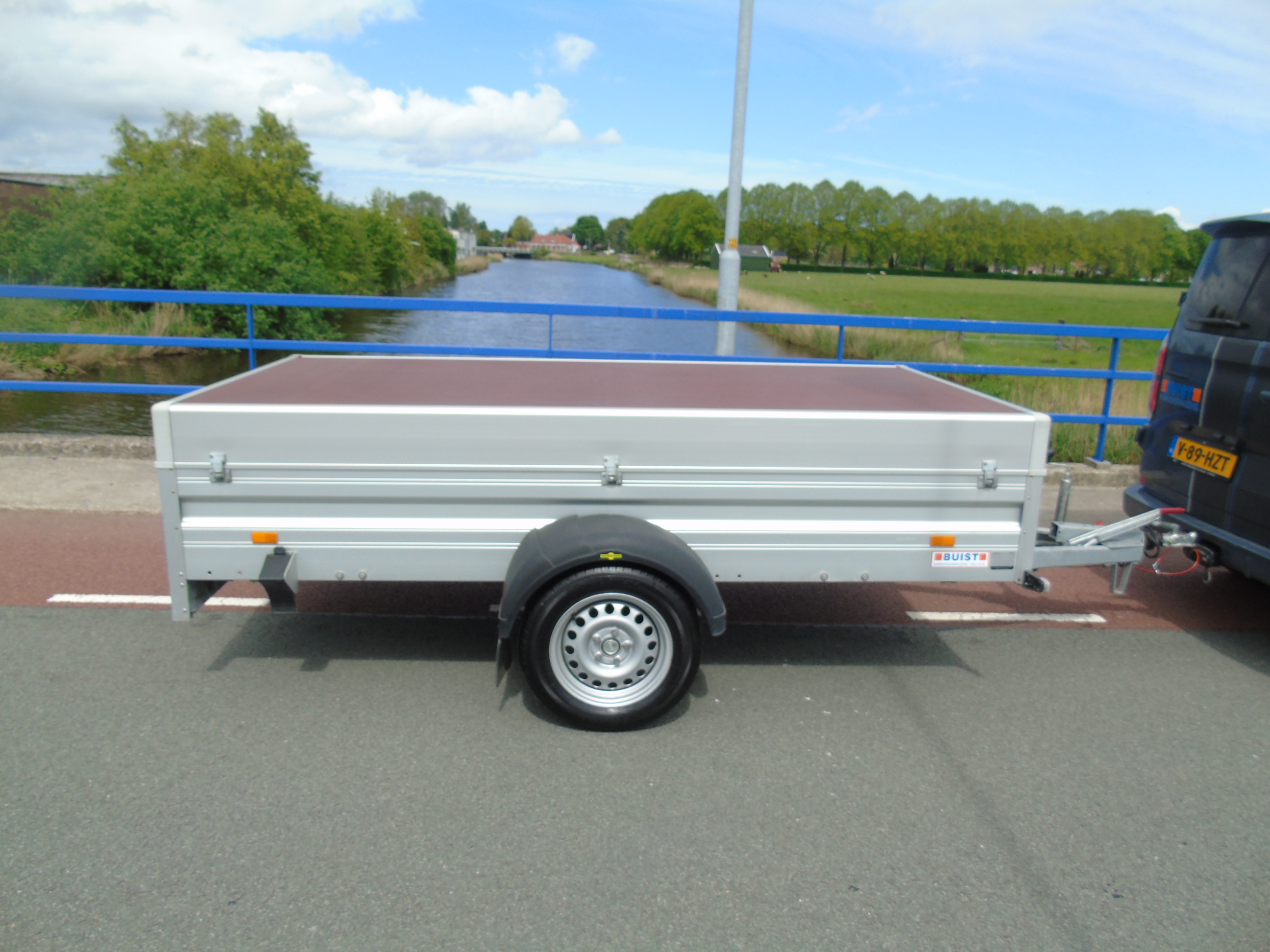Occasion Humbaur HA 133015 met deksel