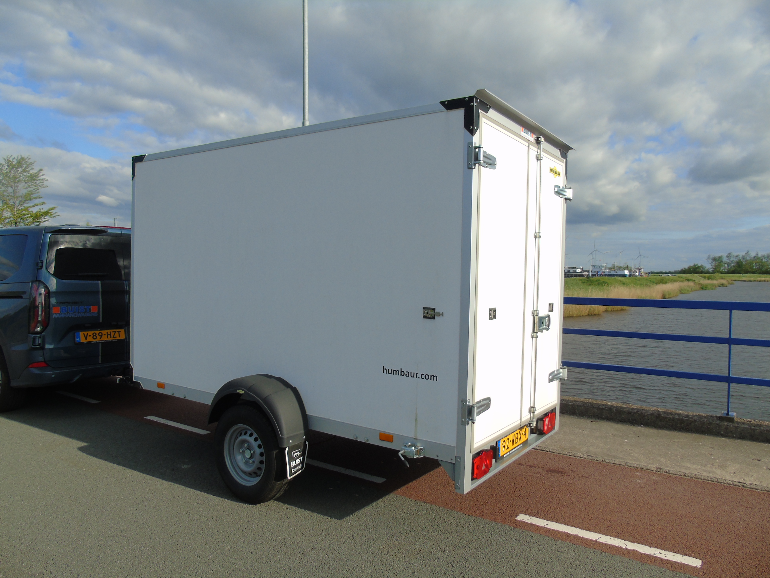 Demo Humbaur HK 153015-18P enkelasser gesloten bakwagen