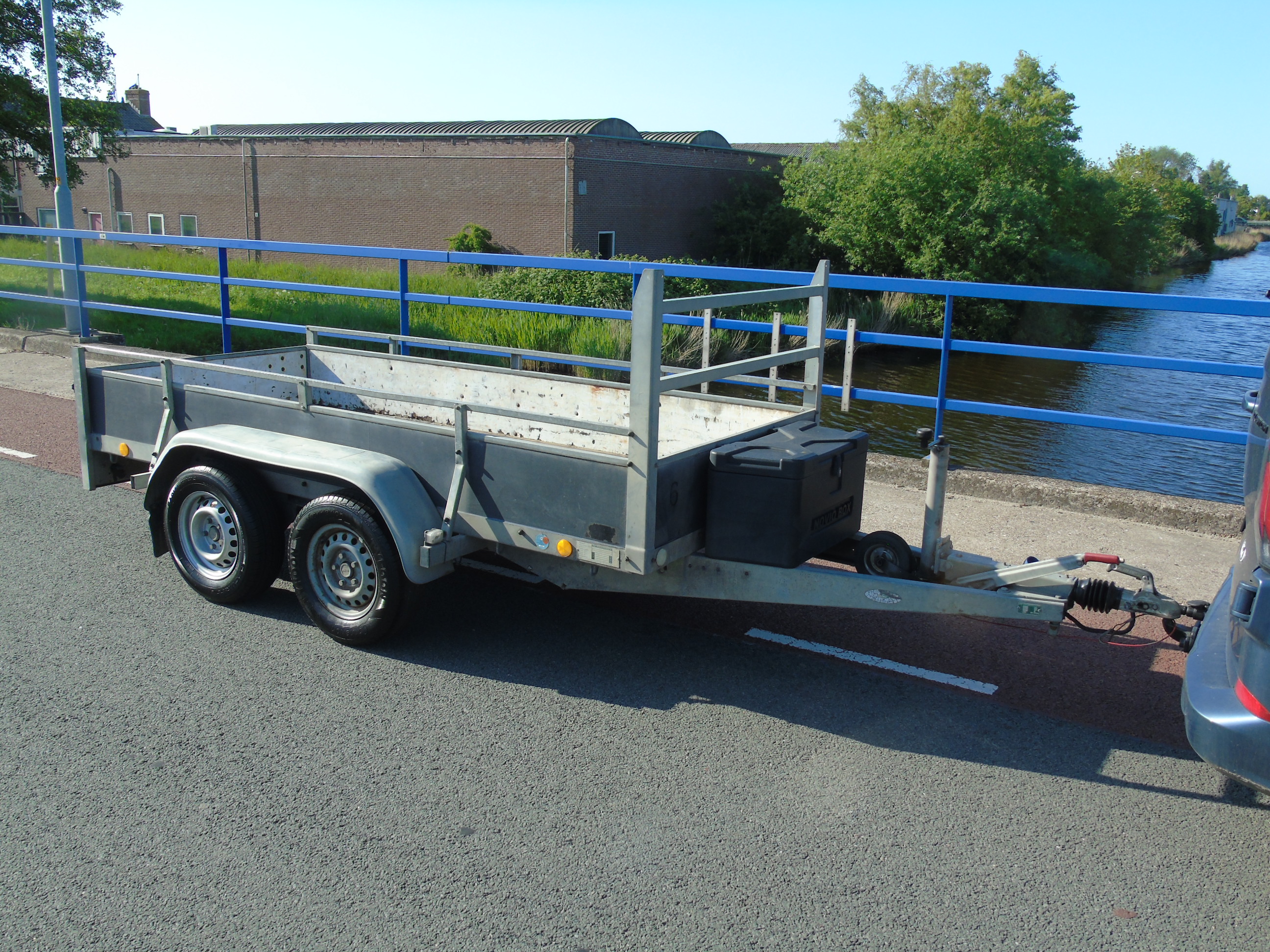 Occasion Atec B2 tandemasser bakwagen300 x 130cm 2000 kg 2011