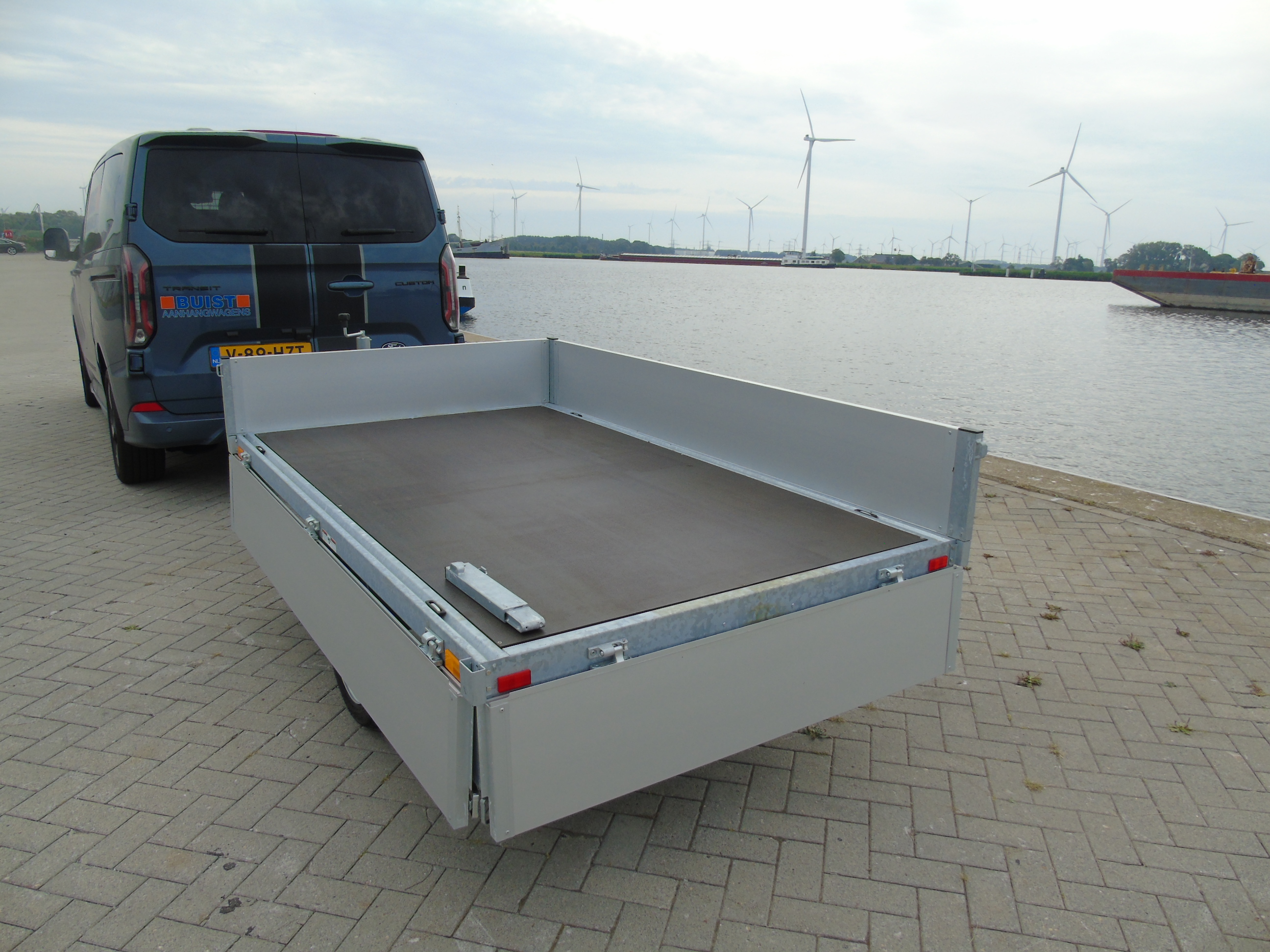 Voorraad Humbaur HU 132314 enkelasser plateauwagen 1300 kg 230 x 140 cm
