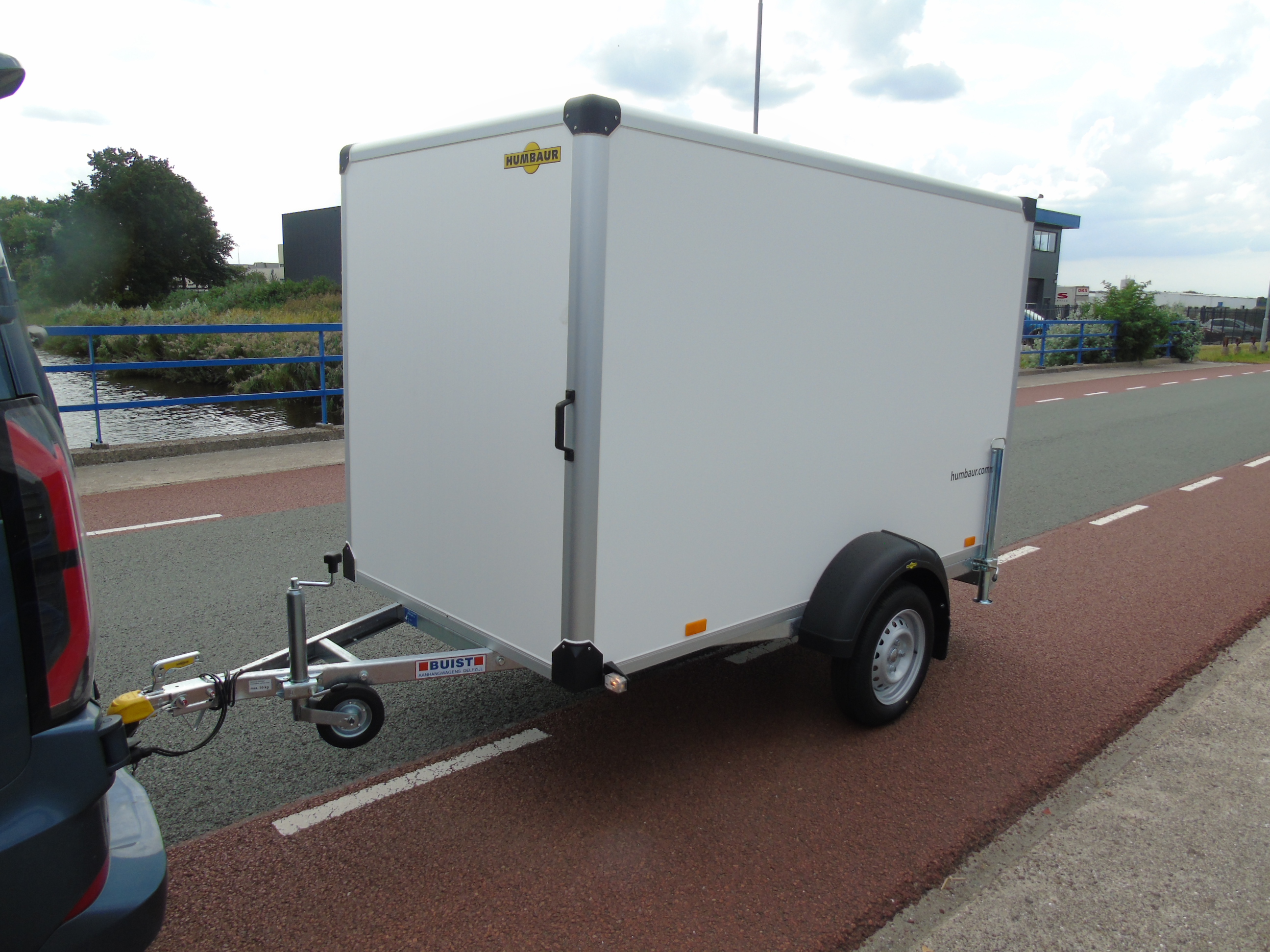 Voorraad Humbaur HK 752513-15P enkelasser gesloten