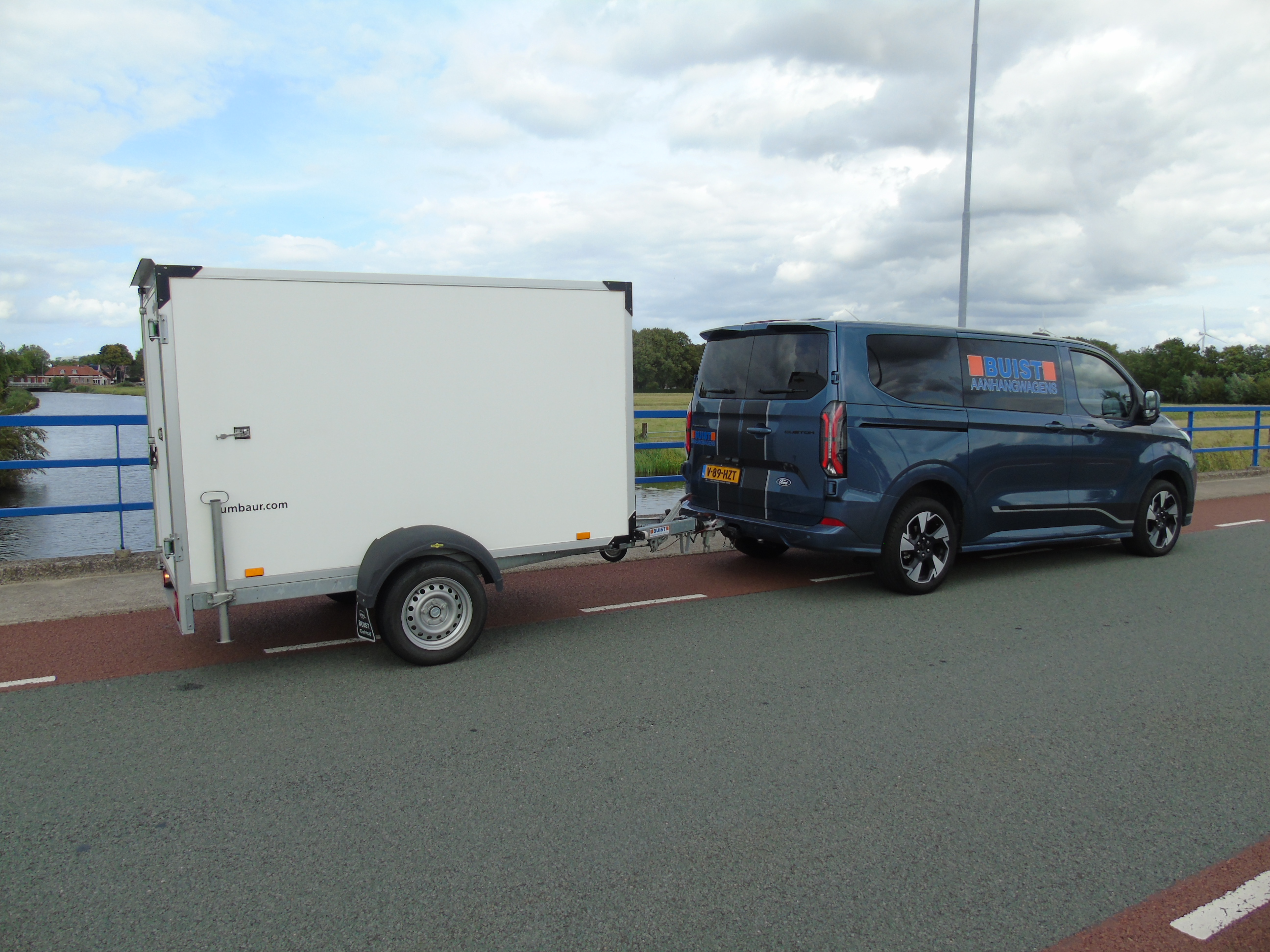 Occasion Humbaur HK 132513-15P enkelasser gesloten