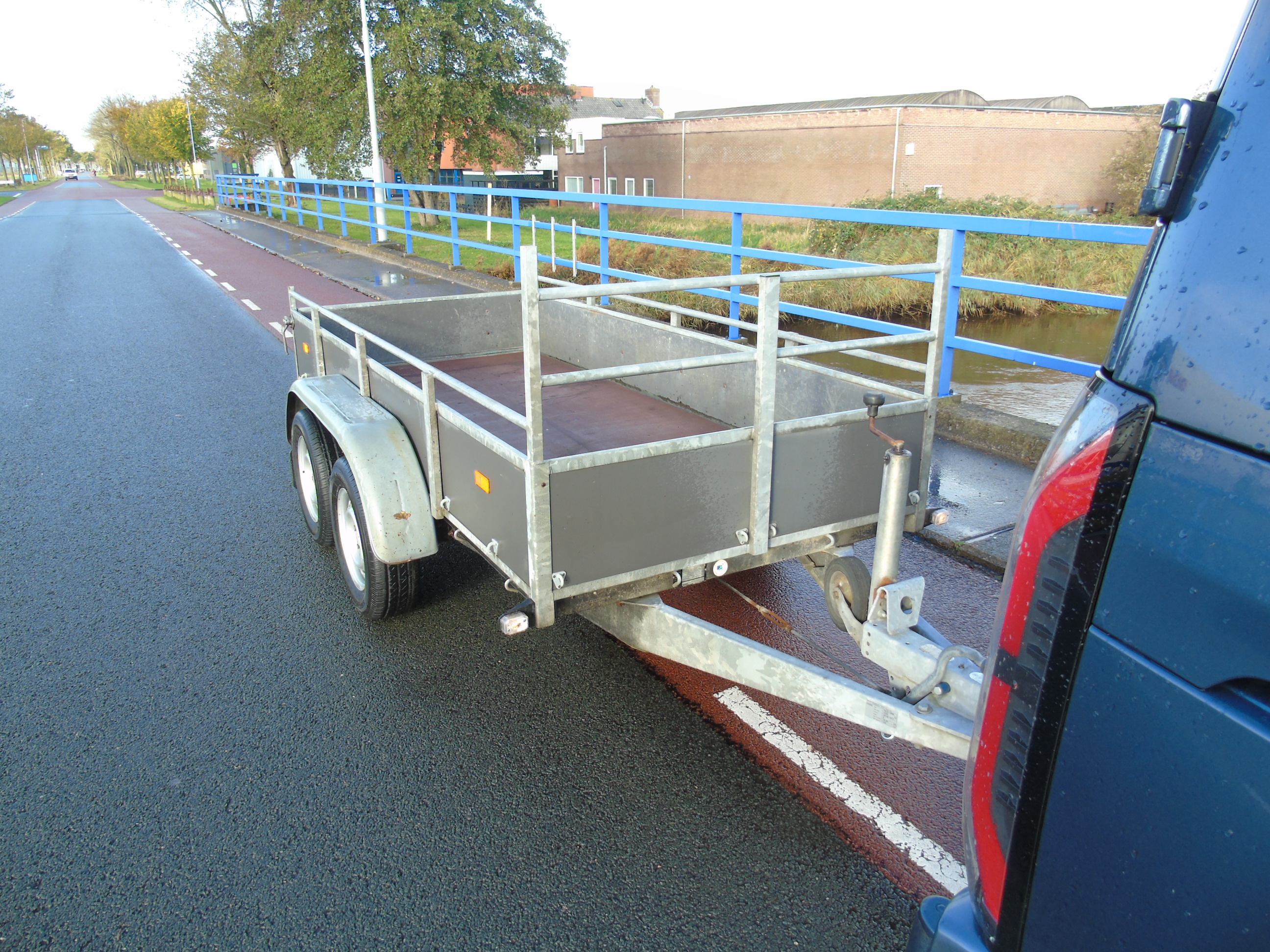 Occasion Hapert K2000 tandemasser bakwagen 300 x 130 cm 2000 kg 2008