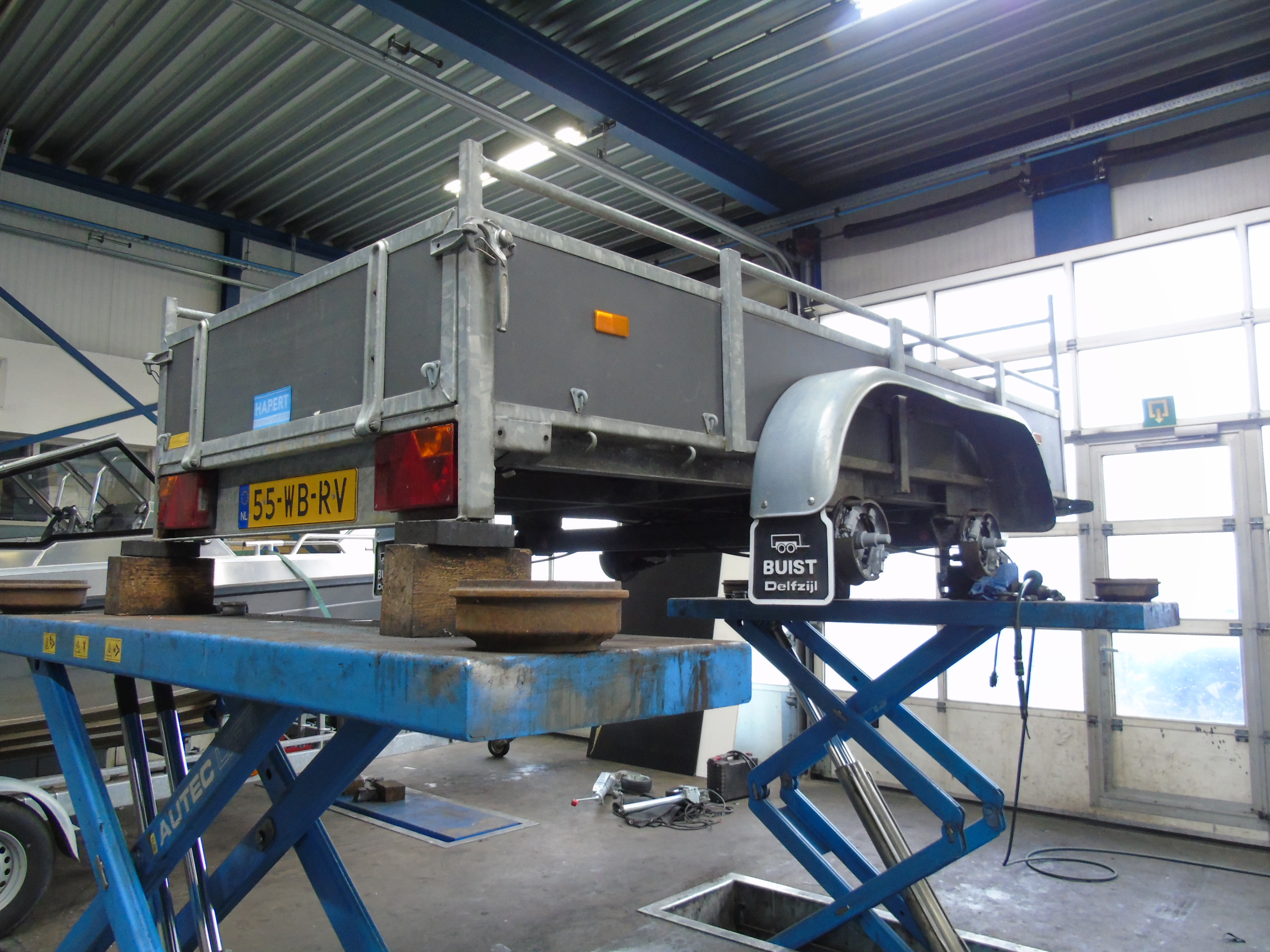 Occasion Hapert K2000 tandemasser bakwagen 300 x 130 cm 2000 kg 2008