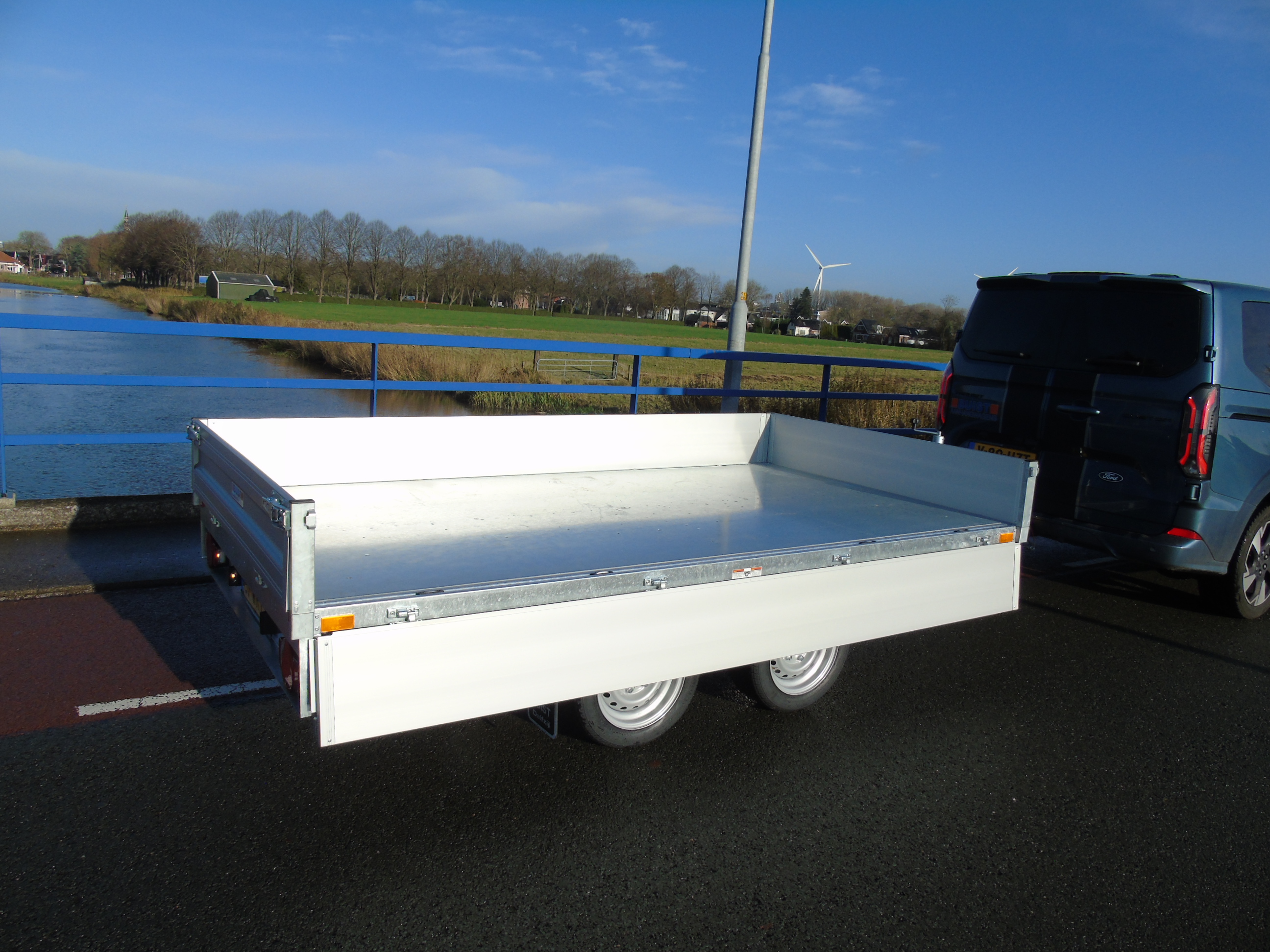 Voorraad aanhangwagen Humbaur HUK 273117 electrische kipper achterwaarts