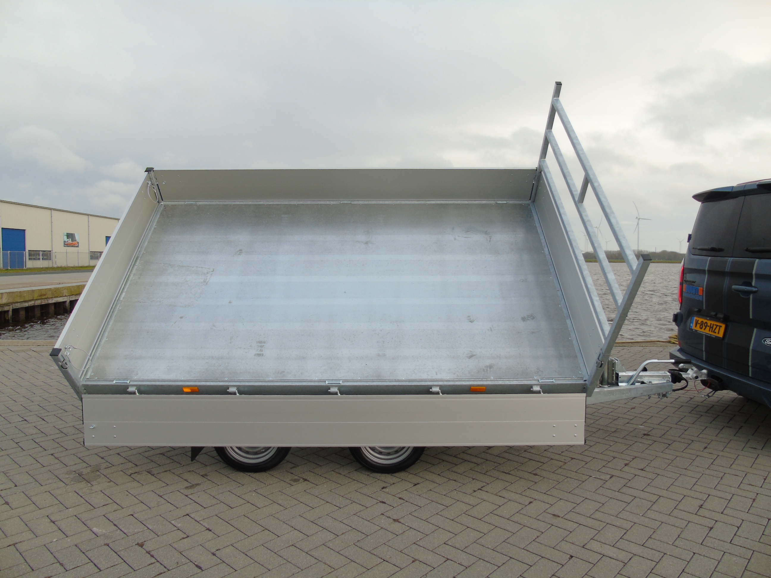 Voorraad aanhangwagen Hapert Cobalt HM-2 305 x 180 cm 2700 kg elektrisch