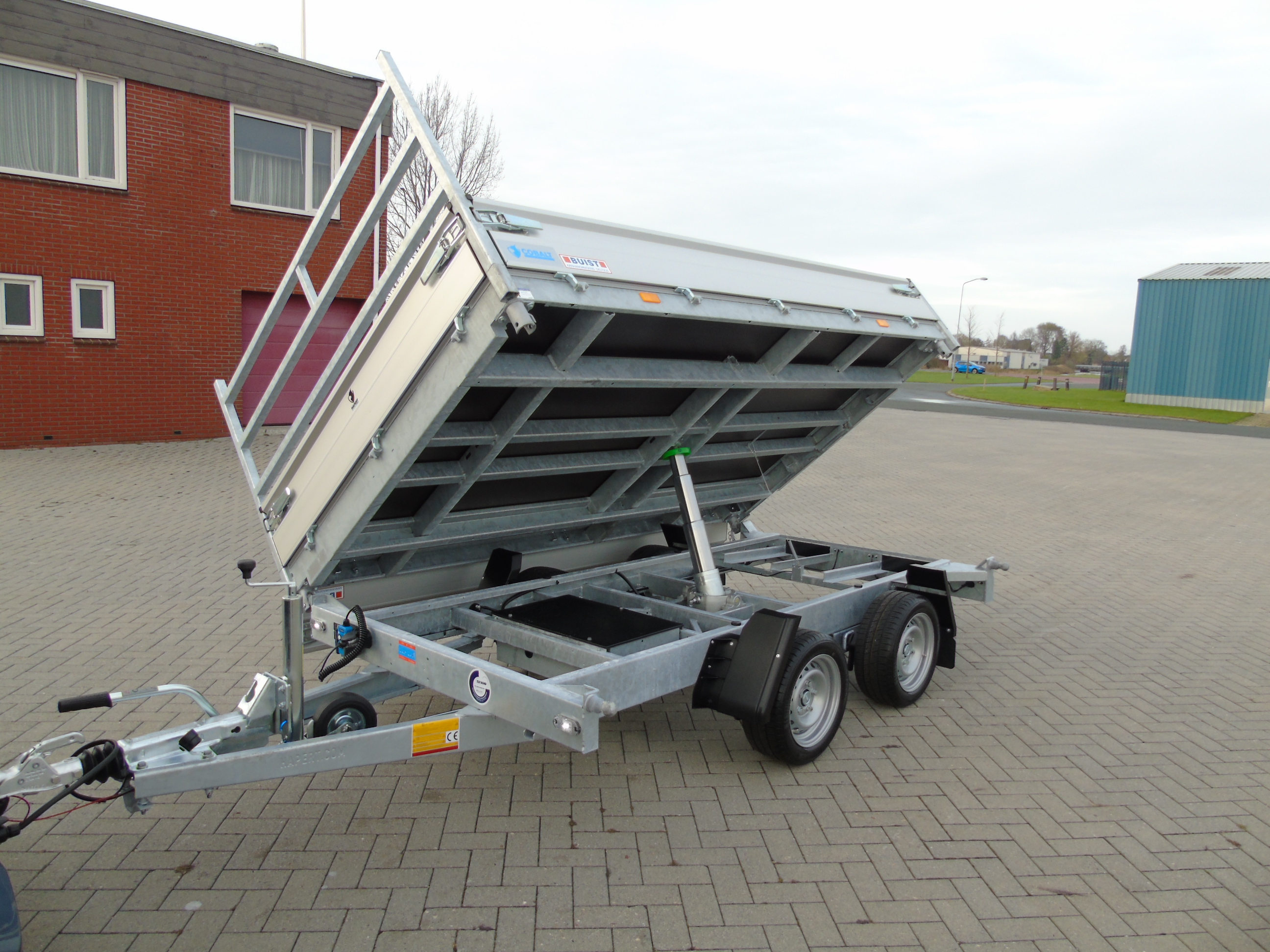 Voorraad aanhangwagen Hapert Cobalt HM-2 305 x 180 cm 2700 kg elektrisch