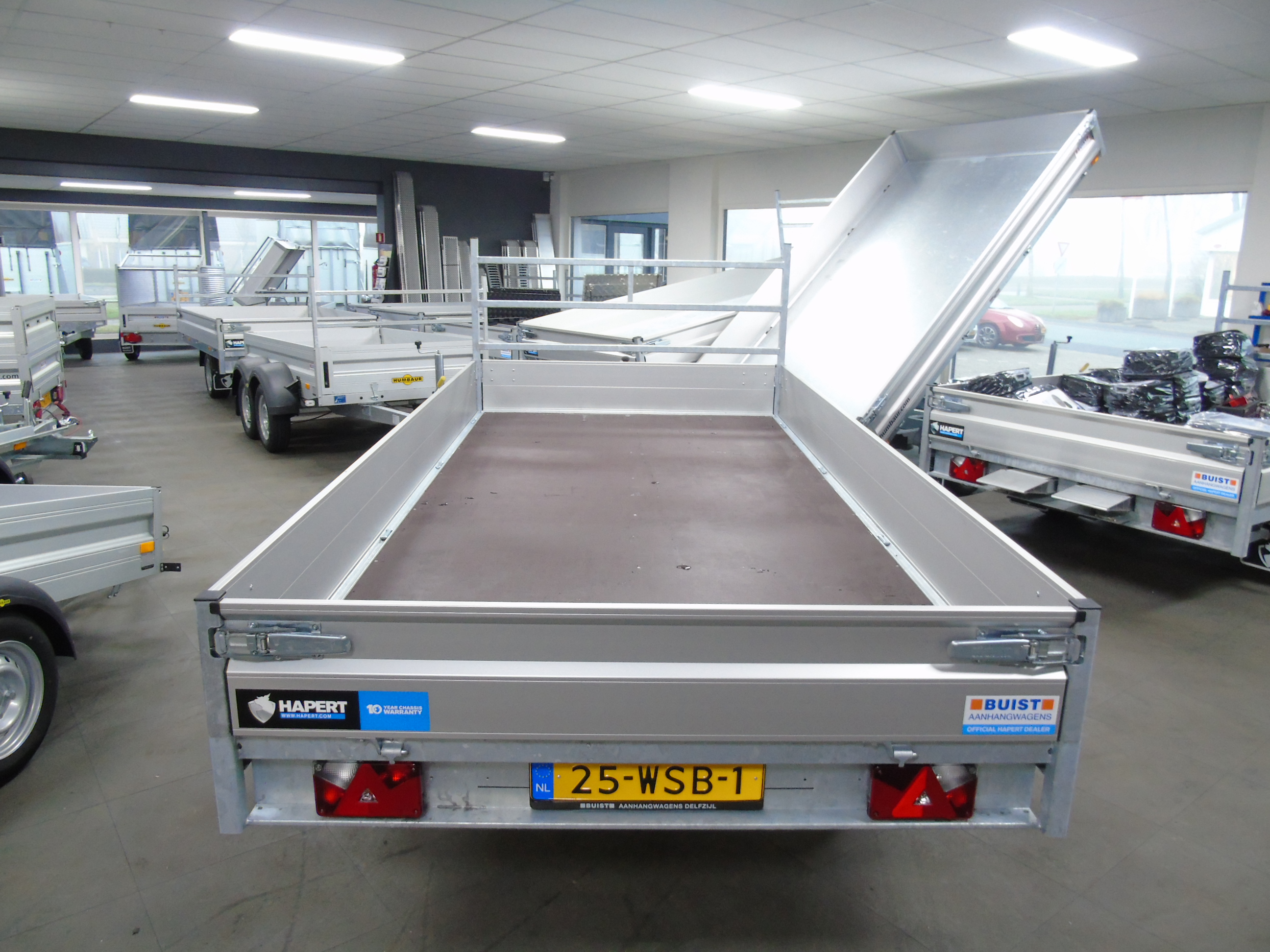 Voorraad aanhangwagen Hapert Azure H-2 375 x 180 cm 2700 kg laag chassis
