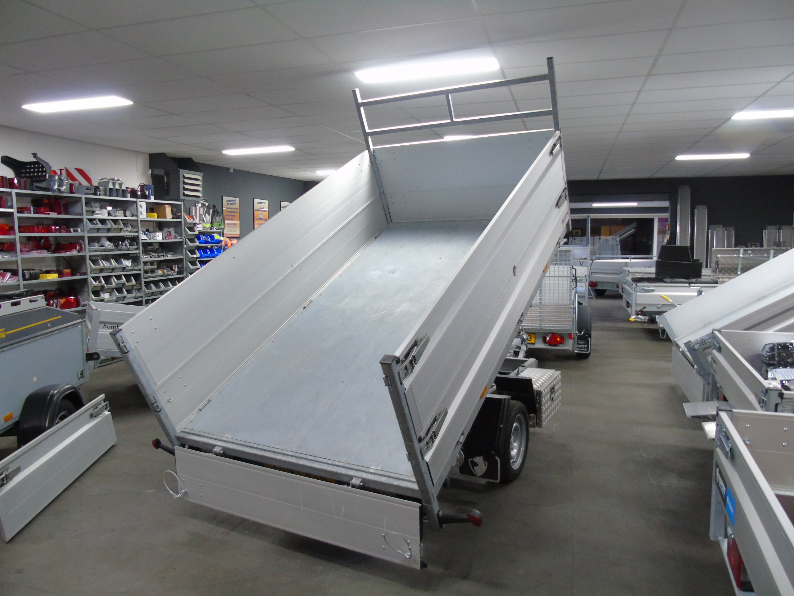 Occasion Hapert Cobalt HB-1 280 x 160 cm 1800 kg achterwaartse kipper 2024