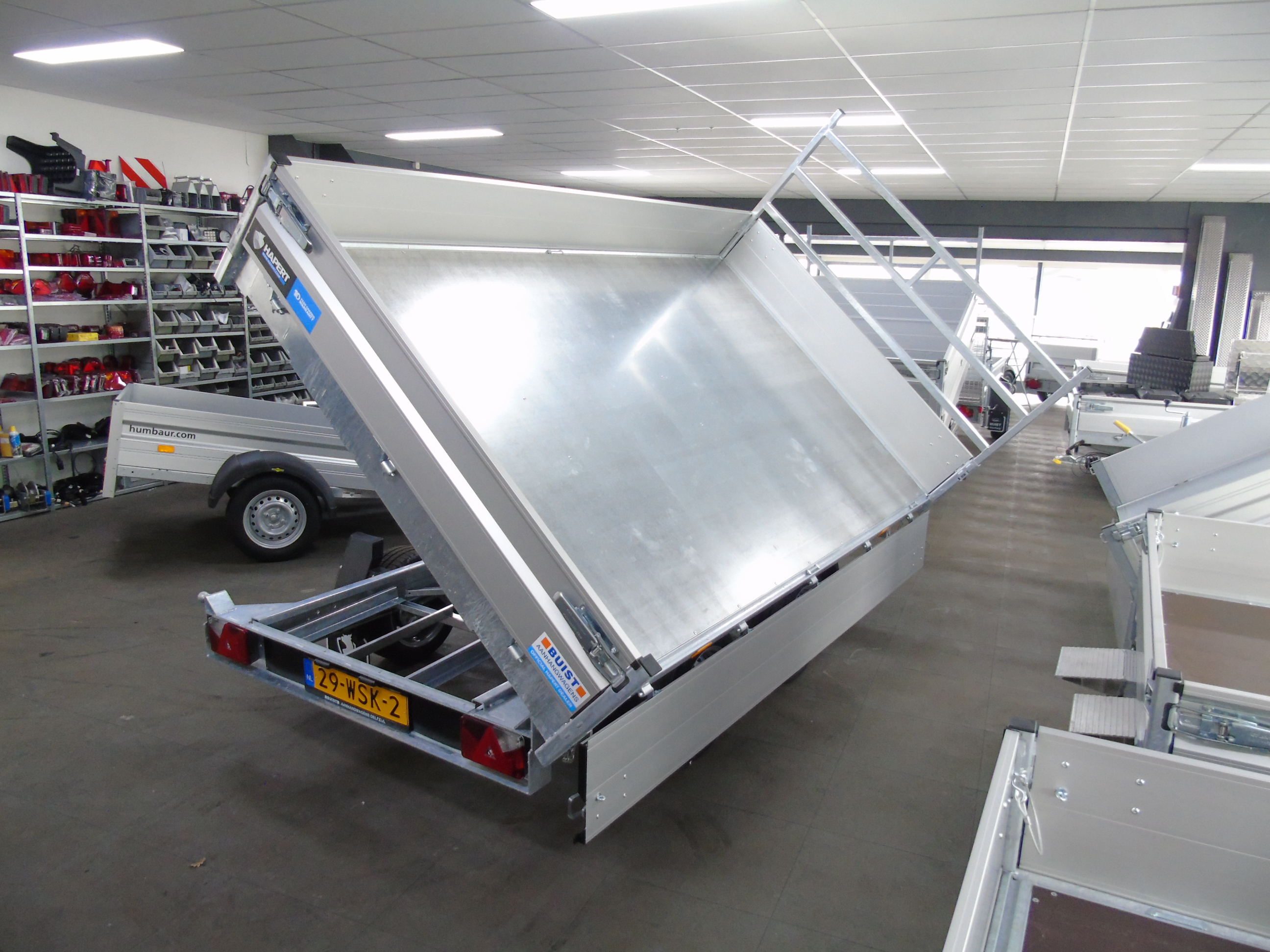 Voorraad aanhangwagen Hapert Cobalt HM-2 305 x 180 cm 2700 kg elektrisch