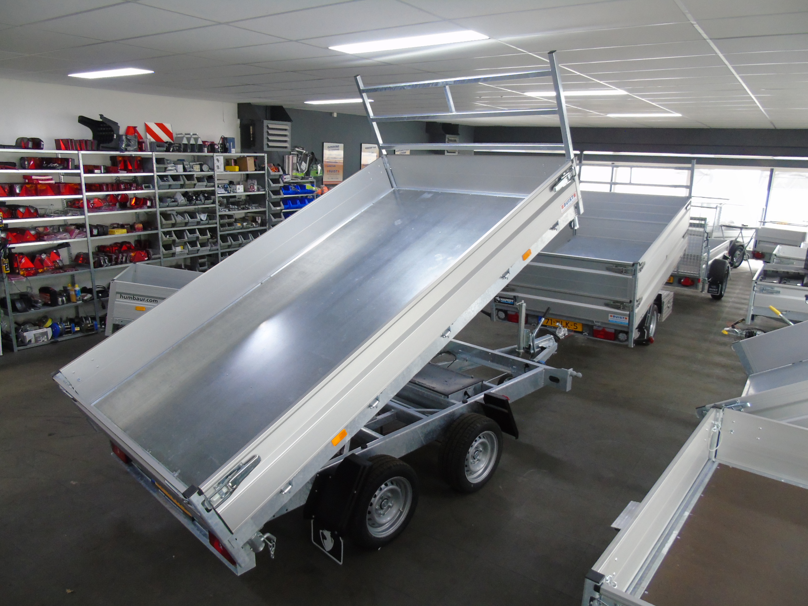 Voorraad aanhangwagen Hapert Cobalt HM-2 305 x 180 cm 2700 kg elektrisch