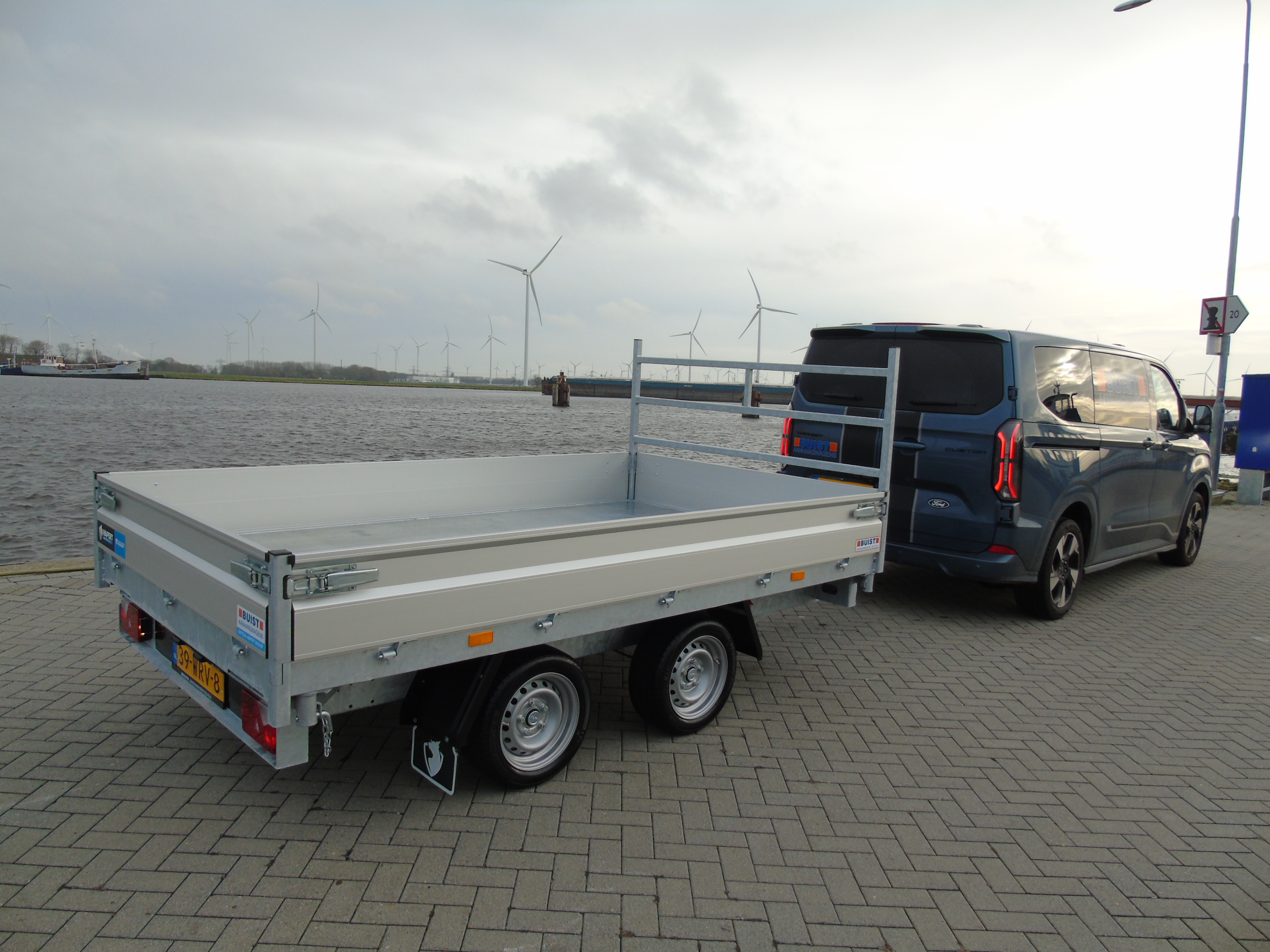 Voorraad aanhangwagen Hapert Cobalt HM-2 305 x 180 cm 2700 kg elektrisch