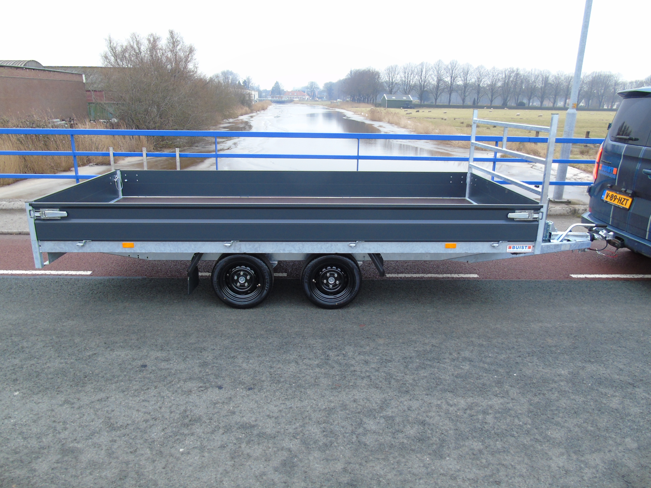 Voorraad aanhangwagen Hapert Azure H-2 405 x 180 cm 2700 kg Limited Edition