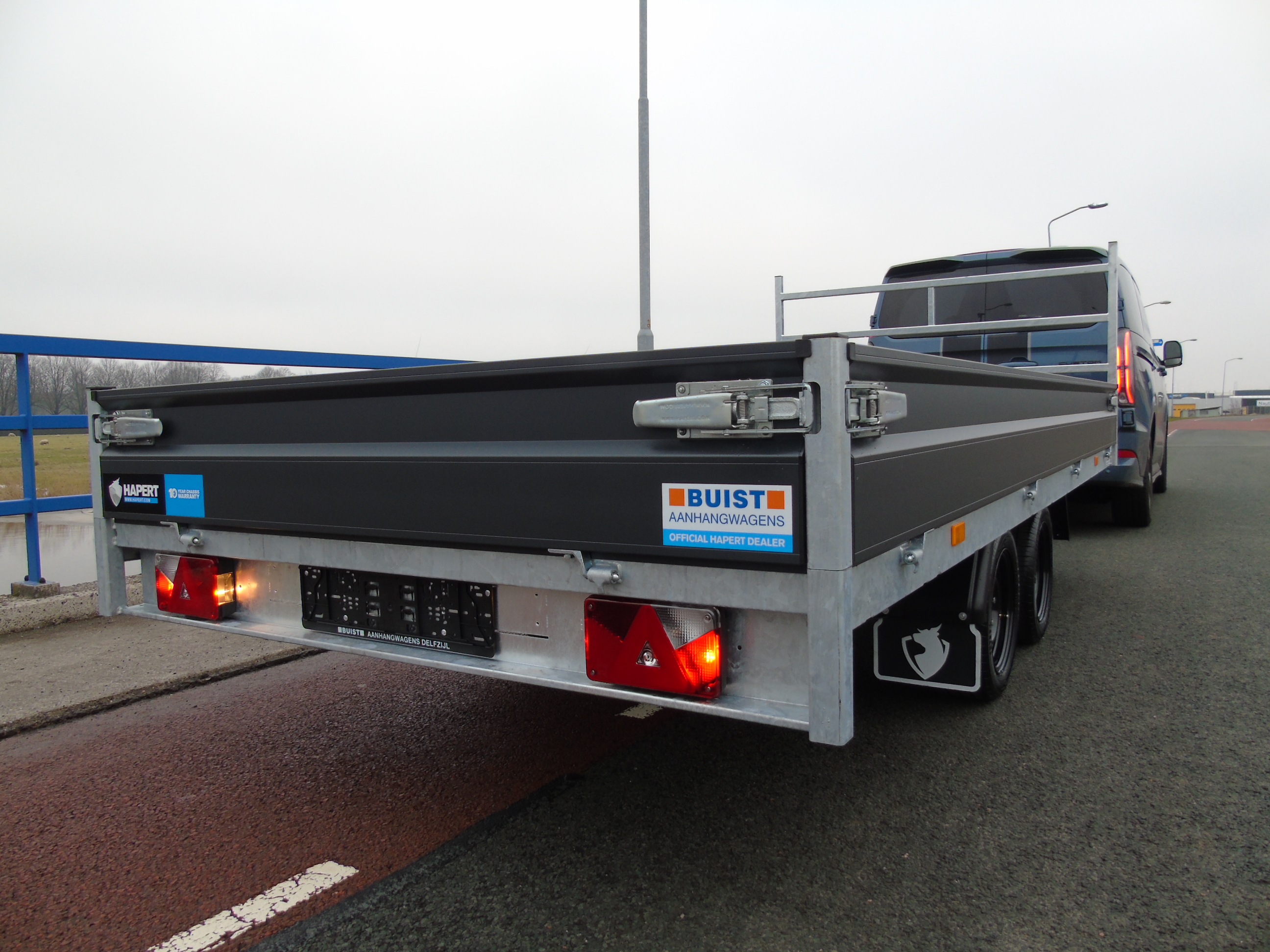 Voorraad aanhangwagen Hapert Azure H-2 405 x 180 cm 2700 kg Limited Edition