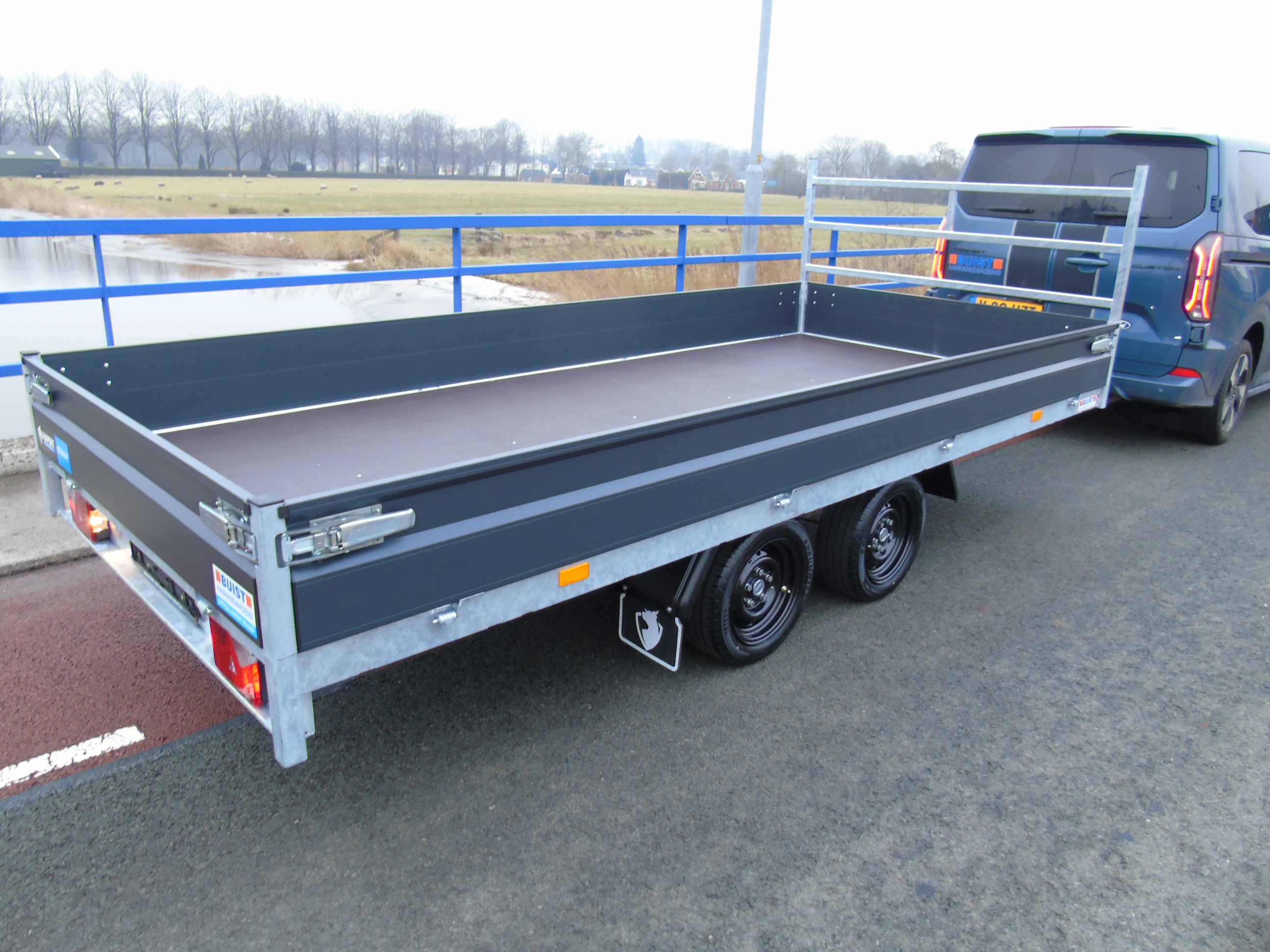 Voorraad aanhangwagen Hapert Azure H-2 405 x 180 cm 2700 kg Limited Edition