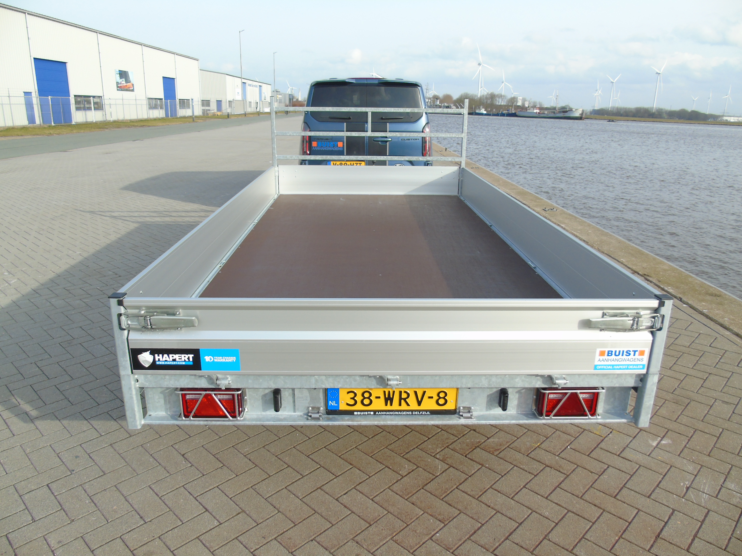 Voorraad aanhangwagen Hapert Azure H-2 405x200cm 3000kg oprijpakket LED compleet