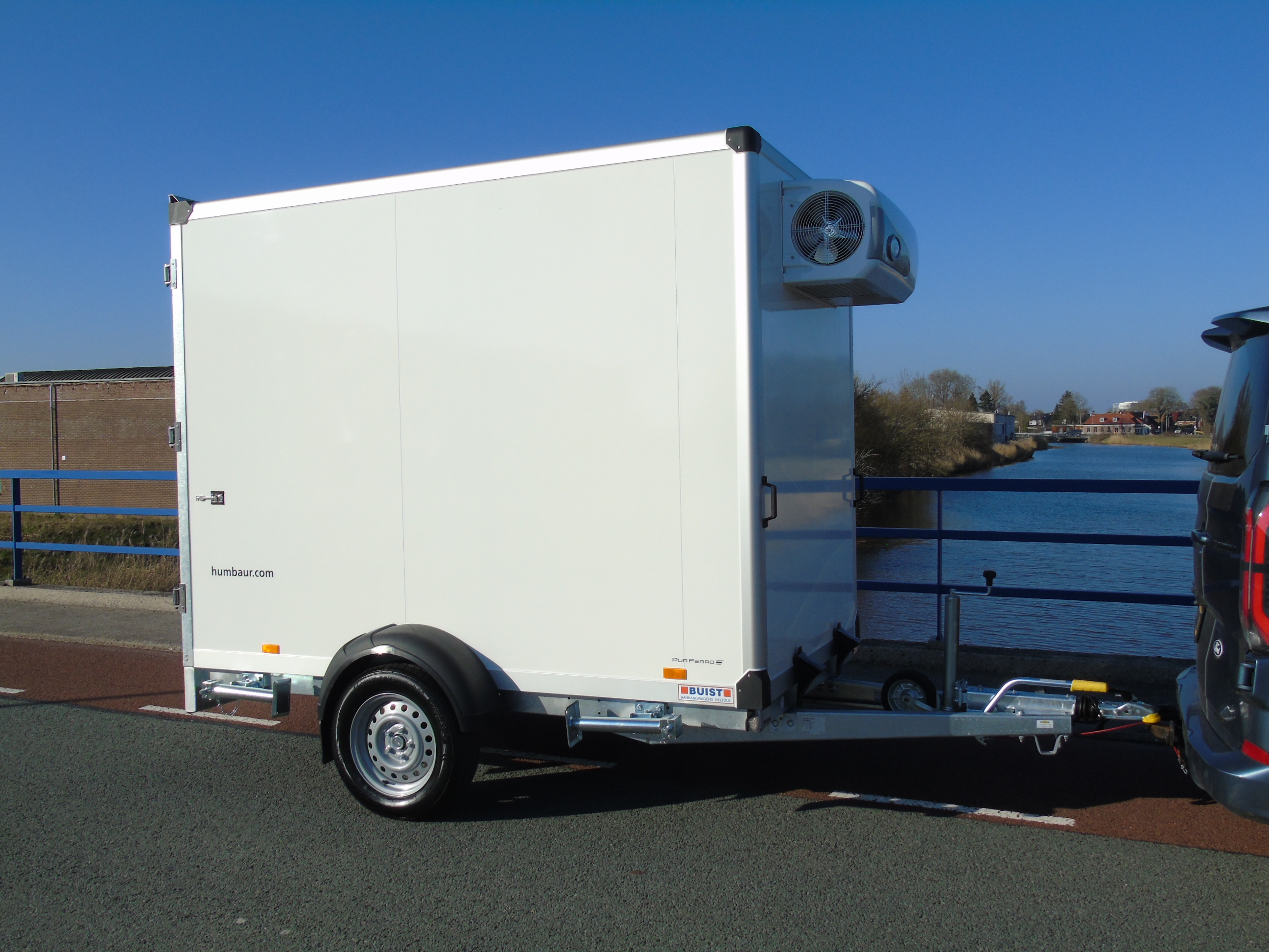 Voorraad aanhangwagen Humbaur HGK 132716-21PF60 Deluxe Cool Trailer Koelwagen