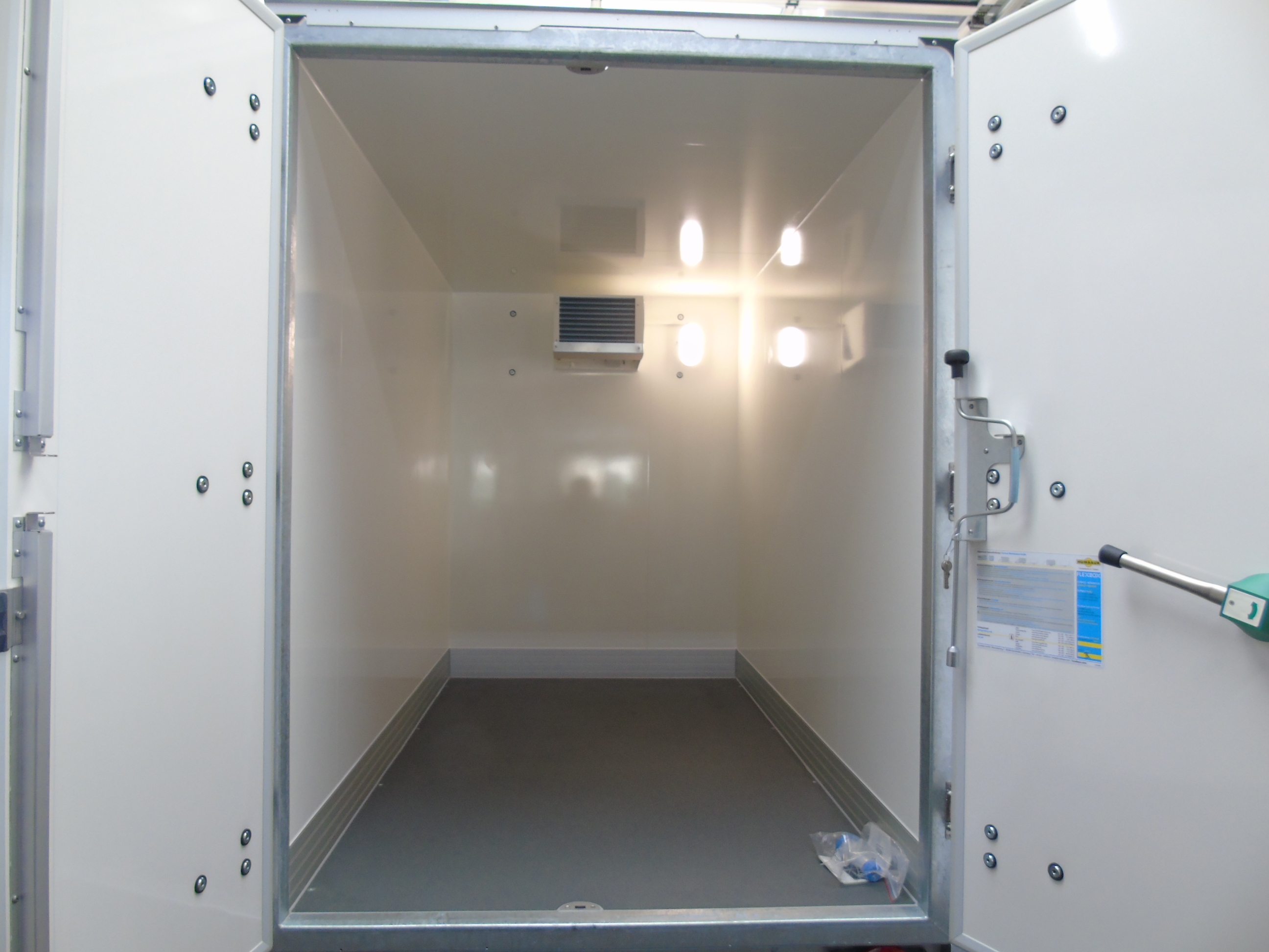 Voorraad aanhangwagen Humbaur HGK 132716-21PF60 Deluxe Cool Trailer Koelwagen