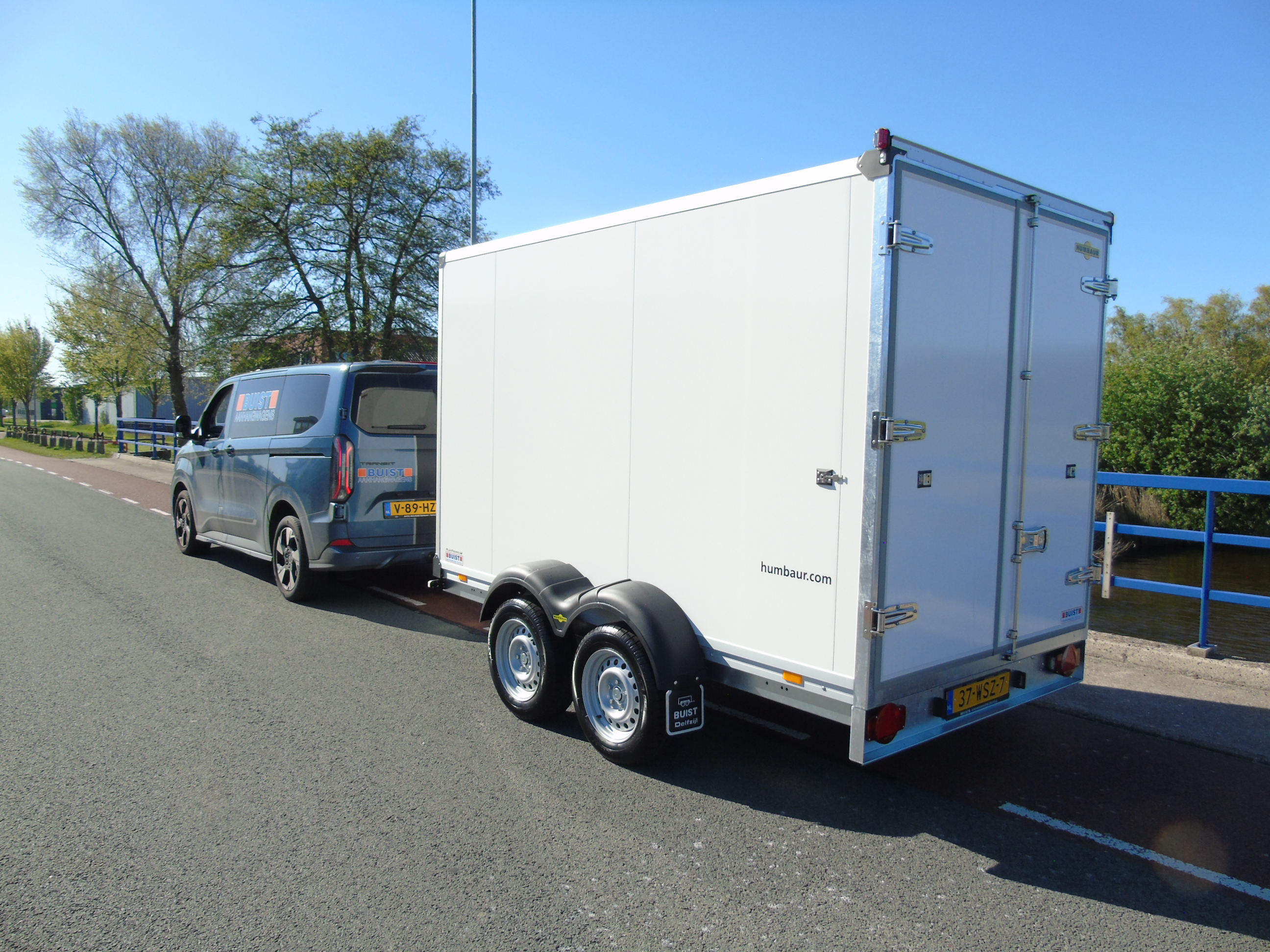 Voorraad aanhangwagen Humbaur HK253218-20PF30 PurFerro tandemasser gesloten bakwagen